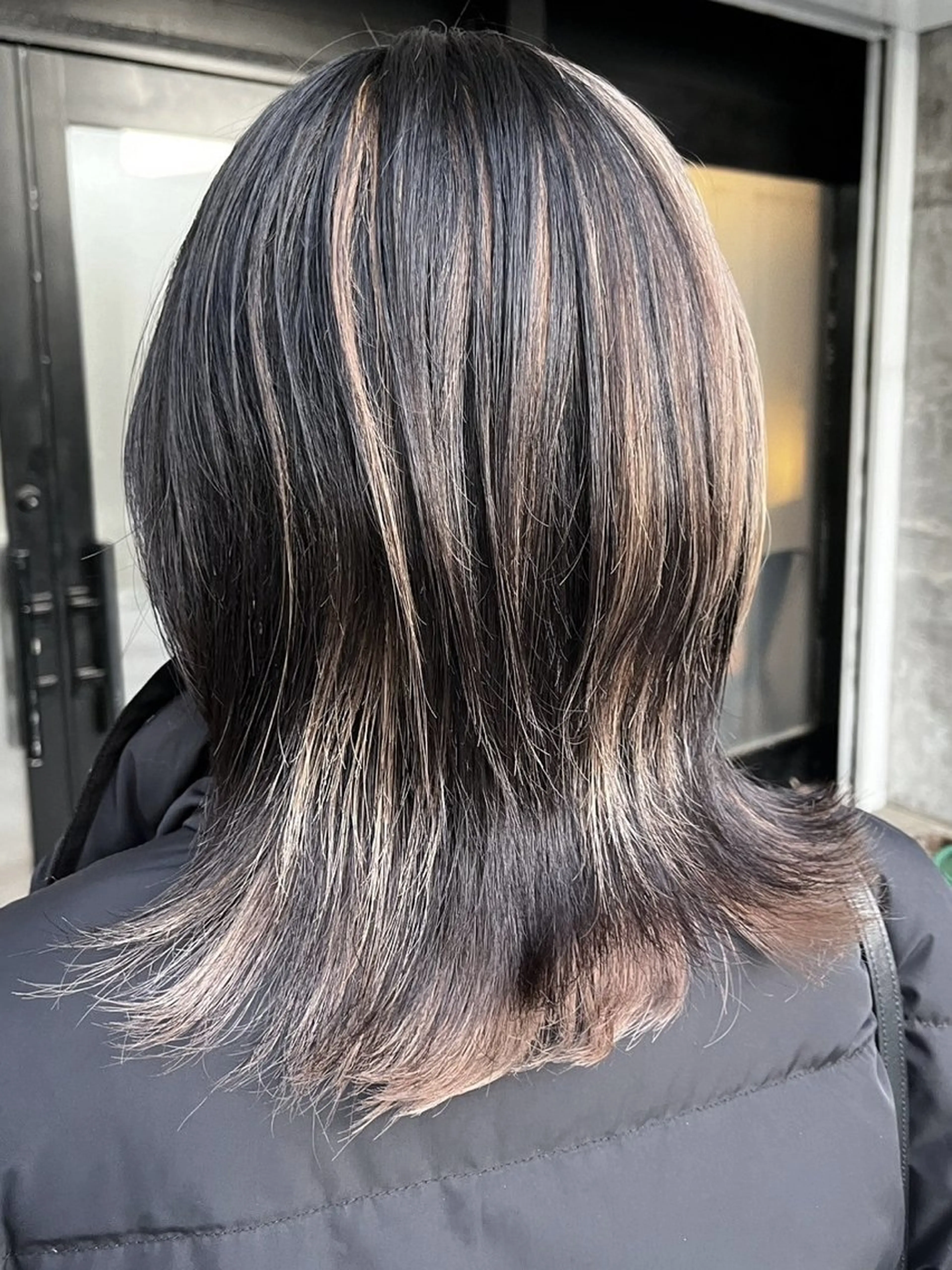 ミディアム カラー バレイヤージュ ベージュカラー ブリーチ ケアブリーチ デザインカラー カット ヘアカラー トリートメント ハイトーン/韓国風/ 艶髪/吉祥寺のヘアスタイル