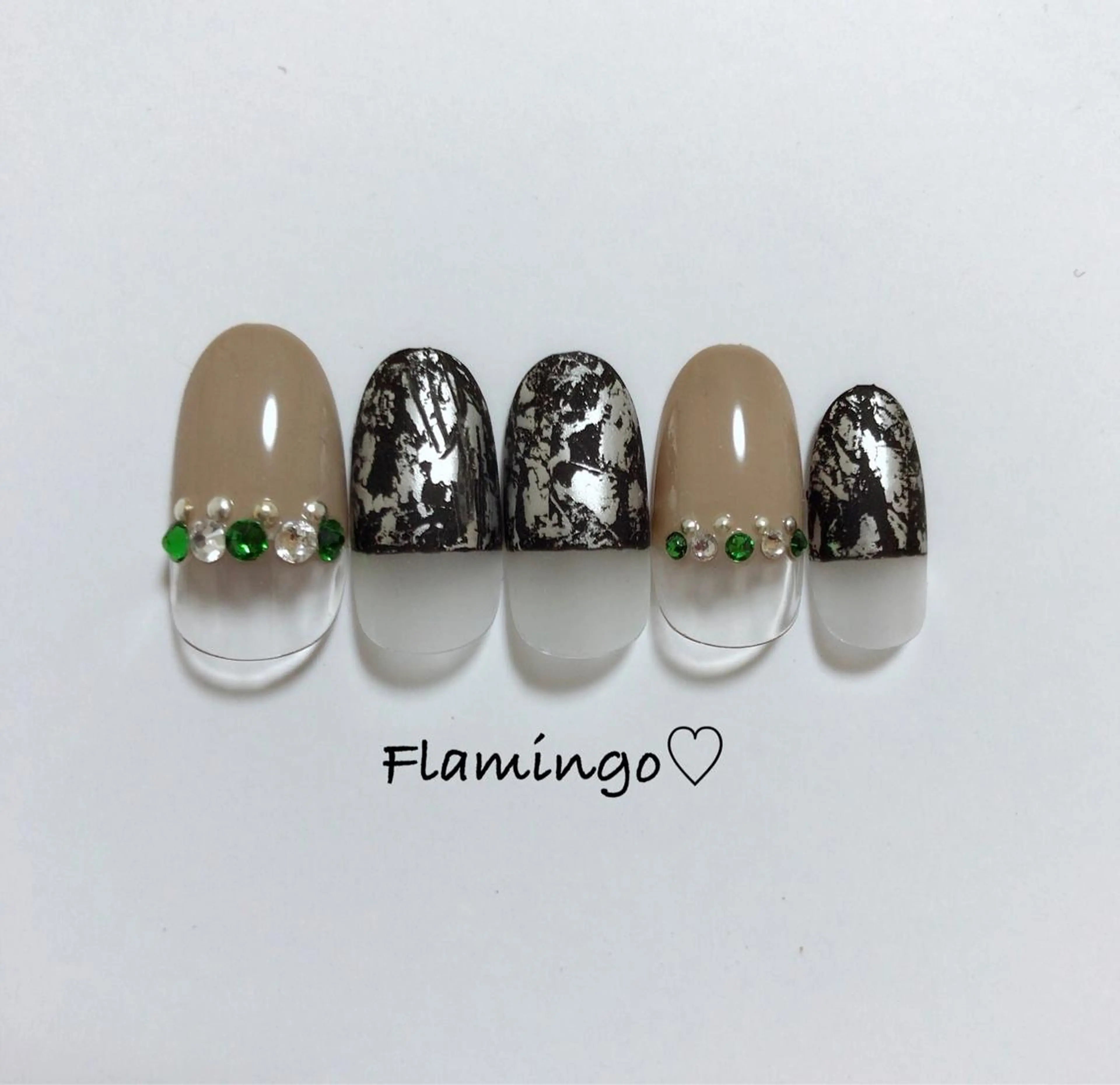 ネイル フレンチネイル ジェルネイル オフィスネイル シンプルネイル 冬ネイル フィルイン／自爪育成 ／爪に優しい施術のネイルデザイン