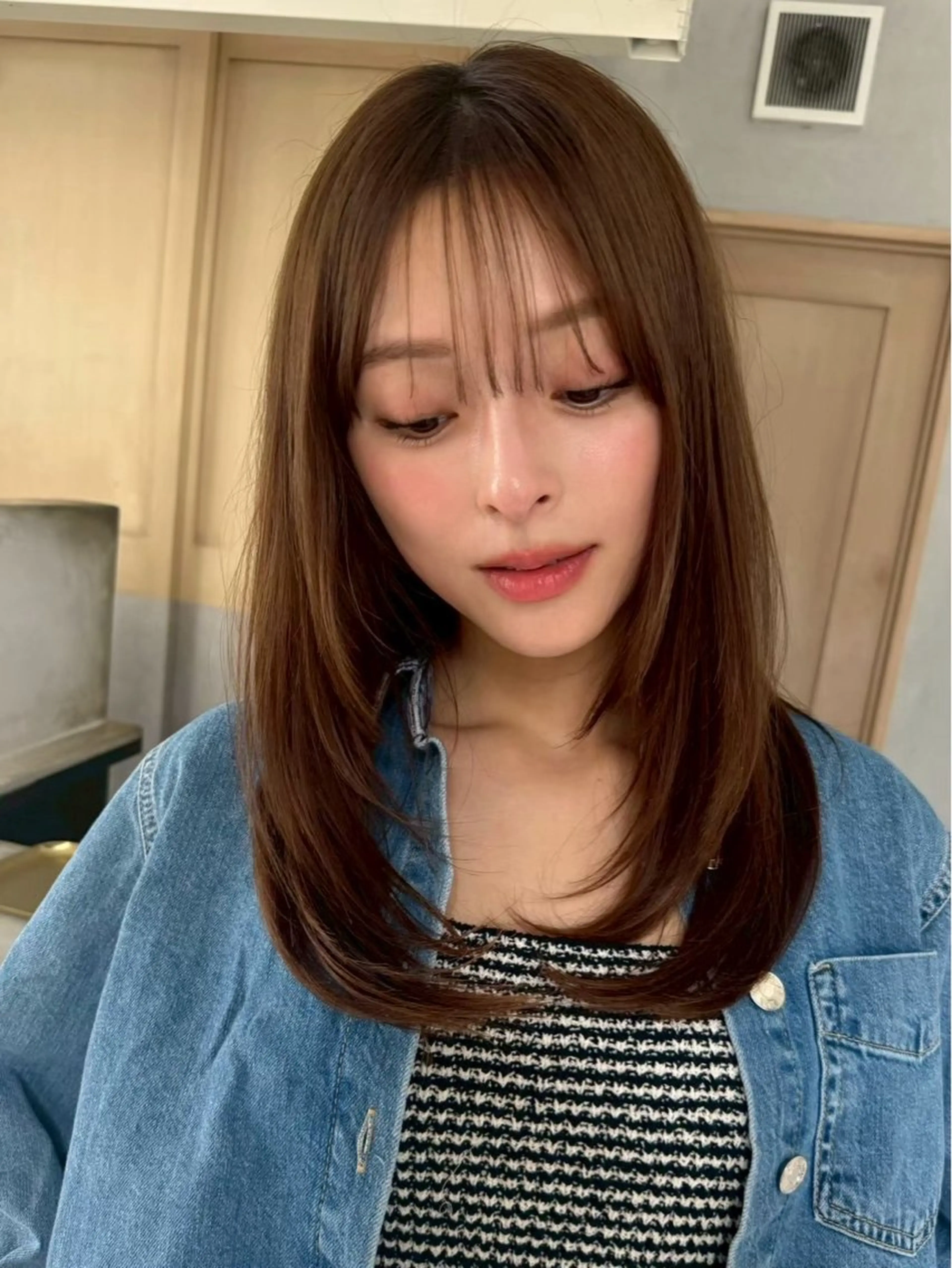 セミロング 顔周りカット 小顔カット ヘアカラー トリートメント 渋谷 透明感カラー 雄貴のヘアスタイル