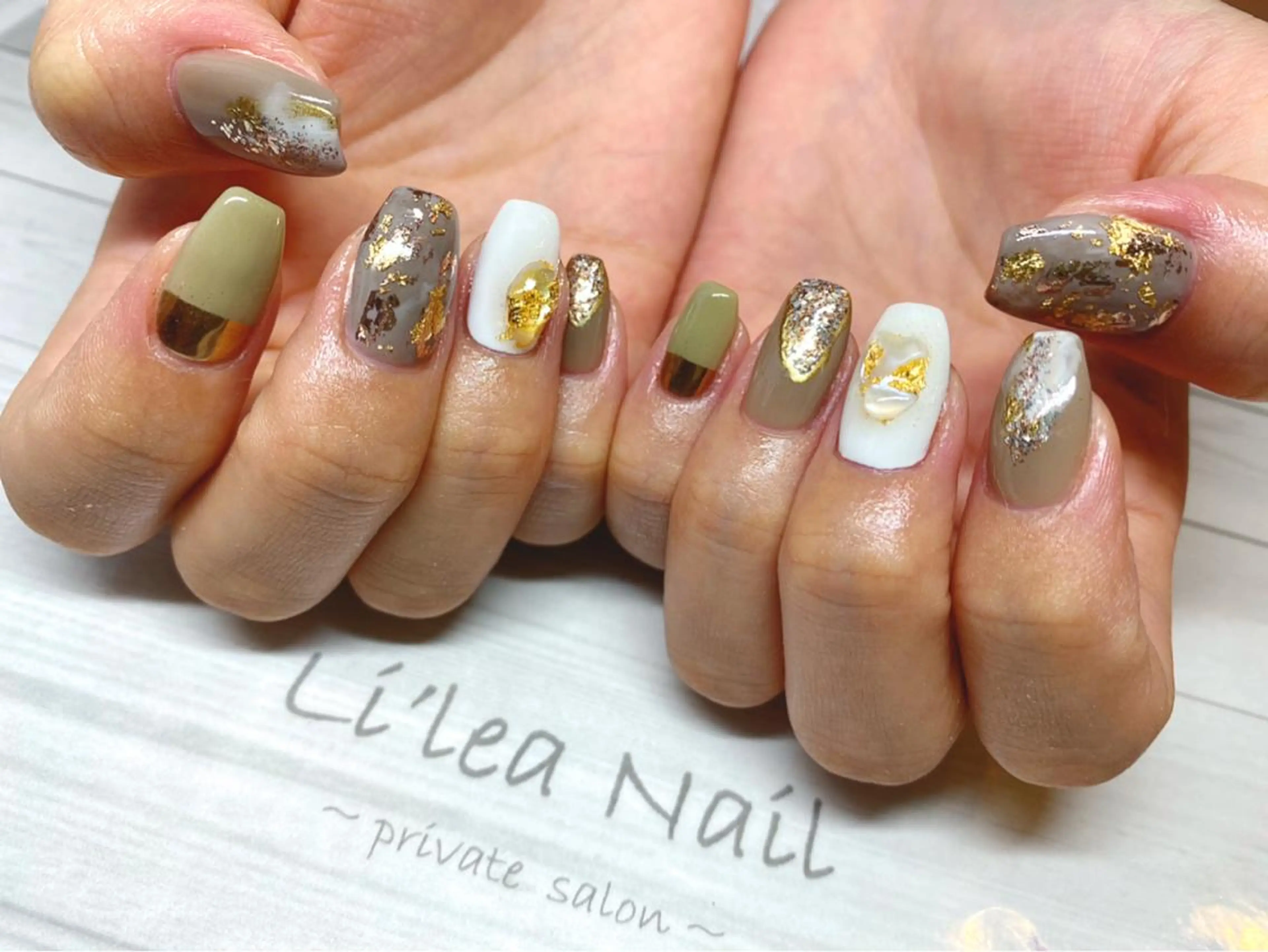 ネイル Li'leaNail AINAのネイルデザイン