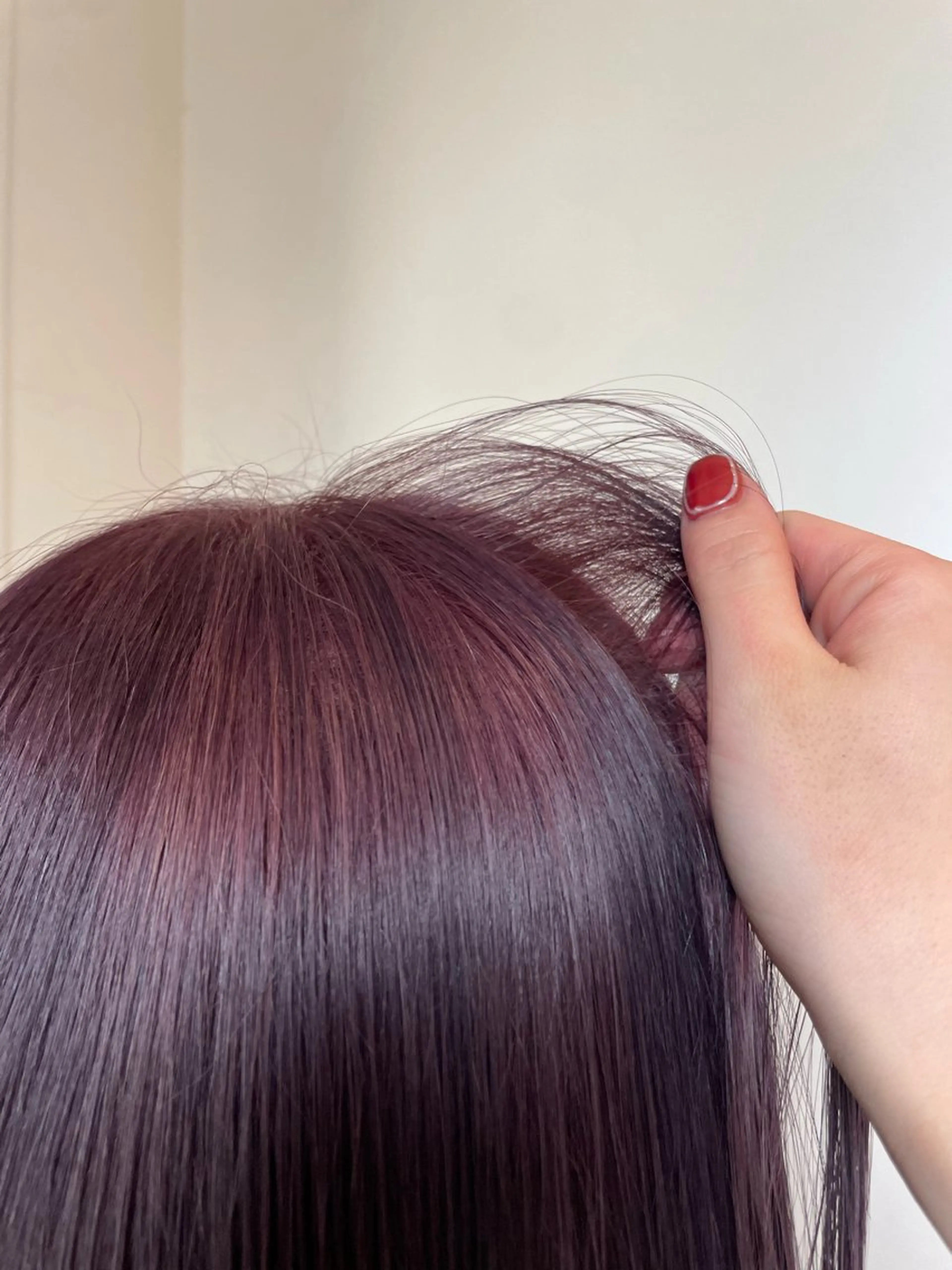 ミディアム ホリグチ ルナのヘアスタイル