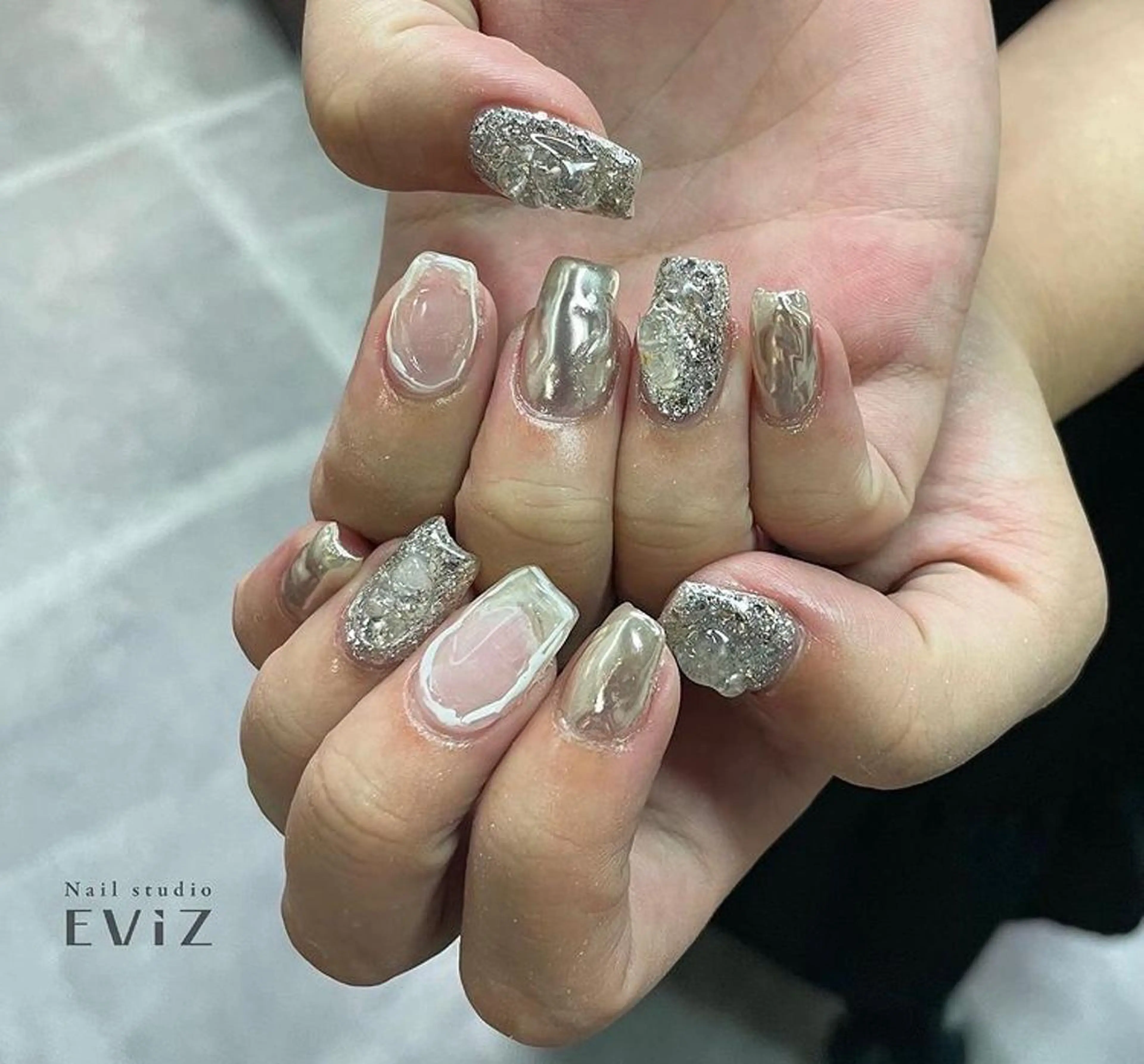 ネイル nailstudio eviz新宿店のネイルデザイン