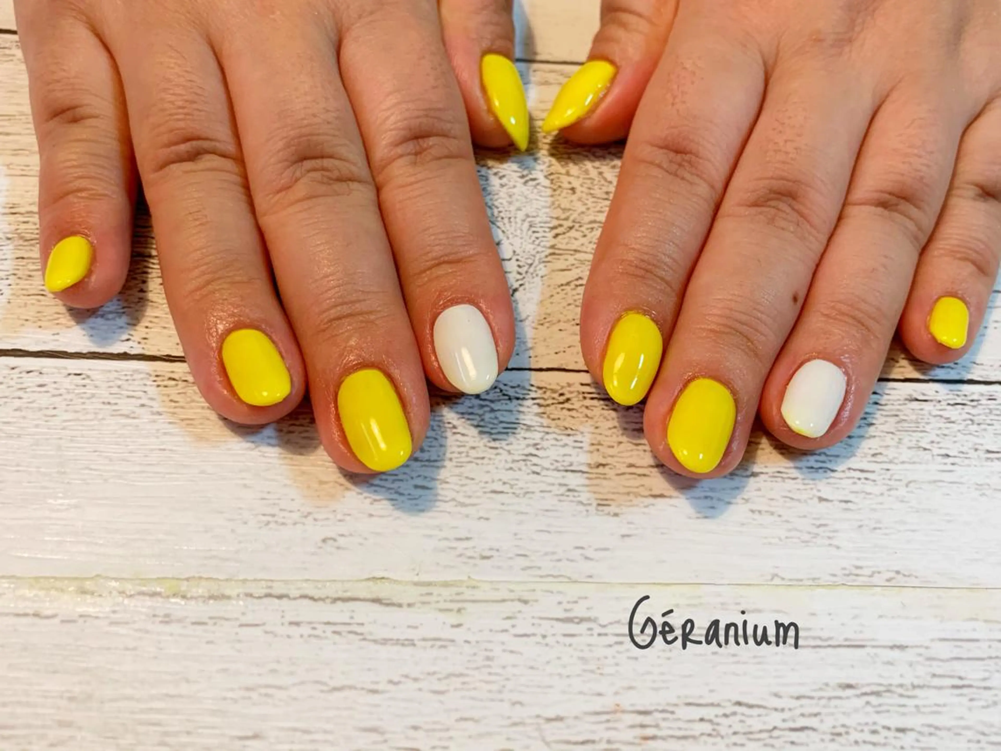 ネイル ハンドネイル フットネイル GéRanium Harukaのネイルデザイン