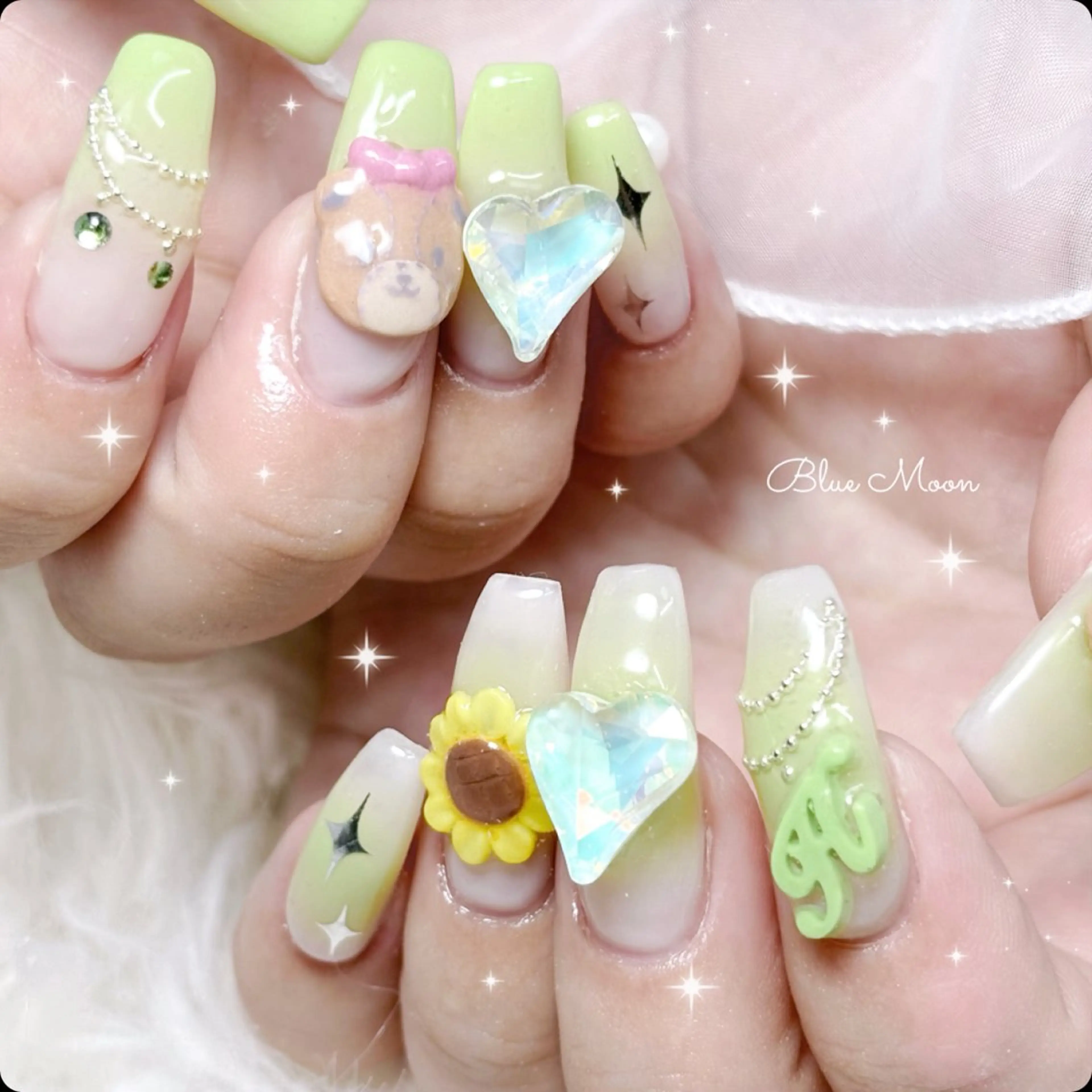ネイル ハート ハンドネイル フットネイル ハンドケア nail salon Blue Moonのネイルデザイン