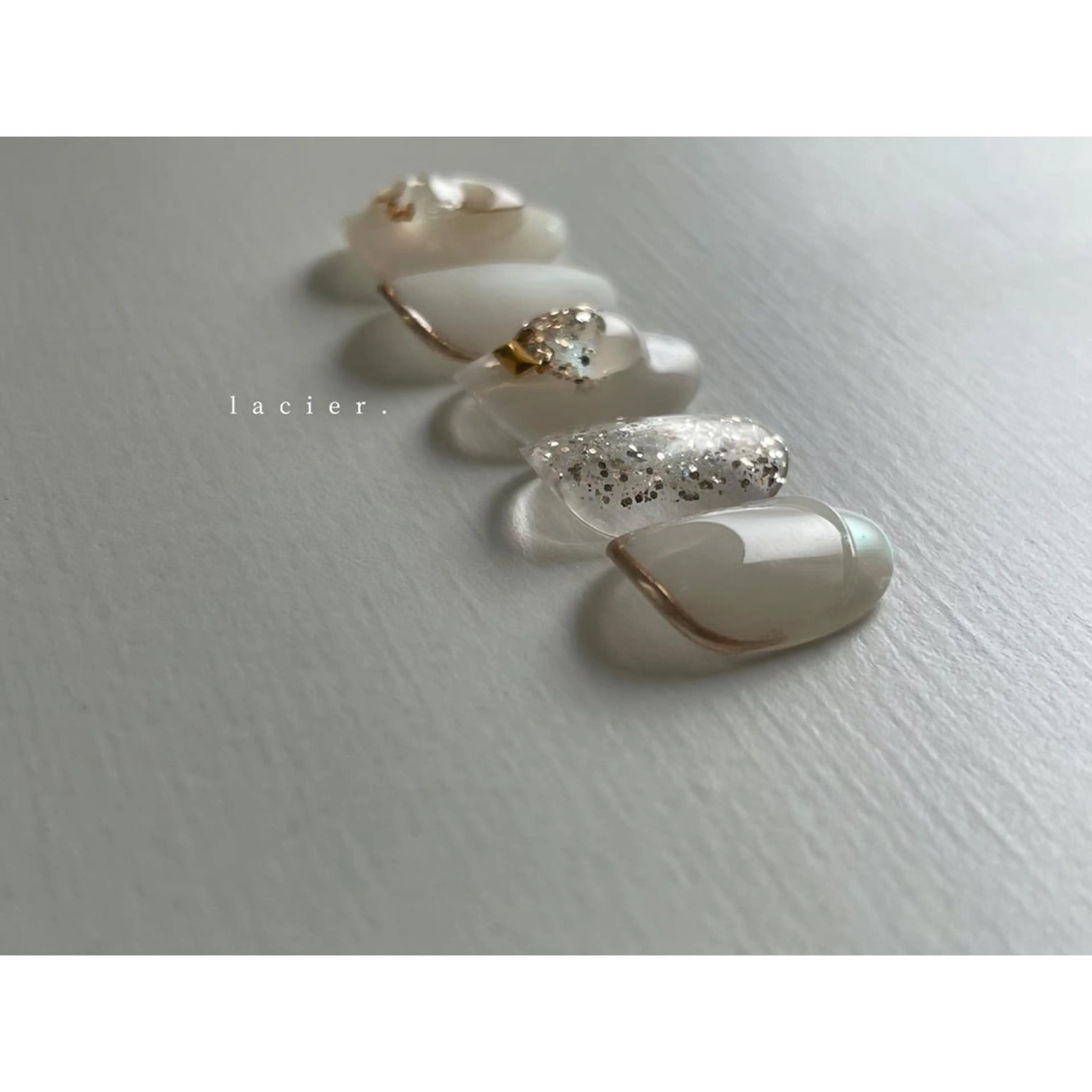 ネイル アートネイル ミラーネイル ニュアンスネイル ワンカラーネイル ブライダルネイル ハンドネイル lacier nailのネイルデザイン