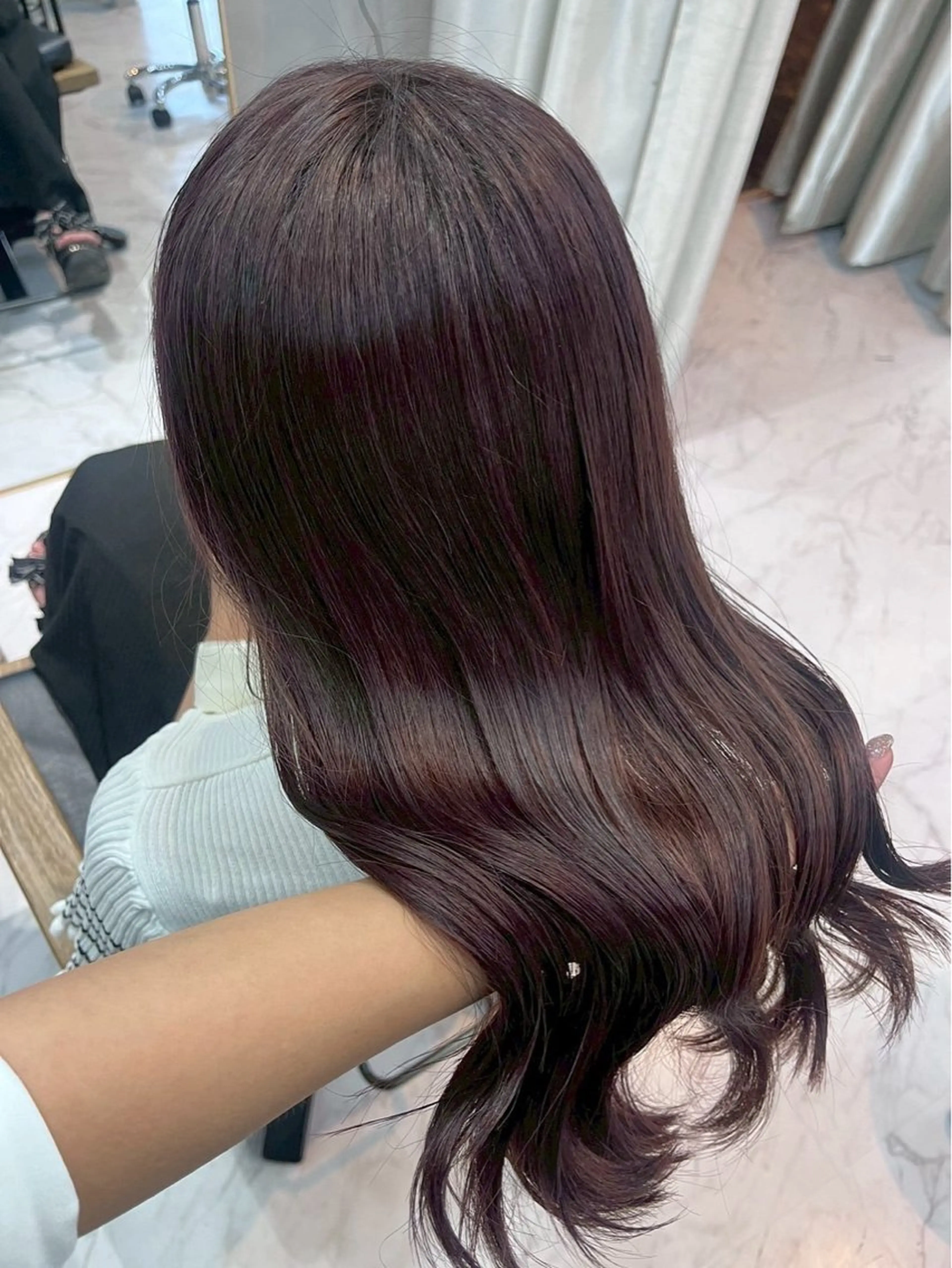 セミロング 透明感カラー🩶 Ayaka🩶のヘアスタイル