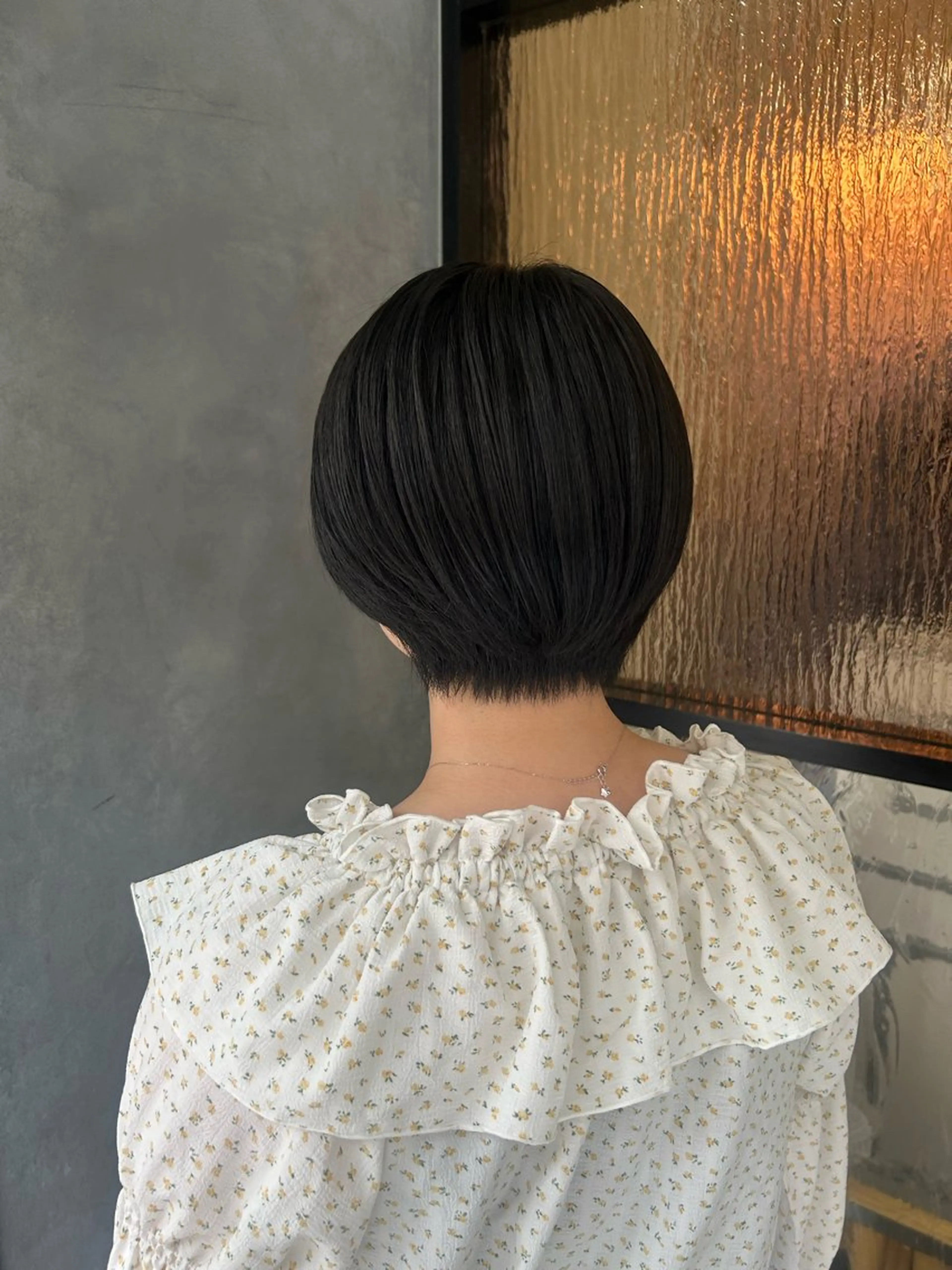 ショート アッシュ ヘアカラー たけだ ゆうほのヘアスタイル