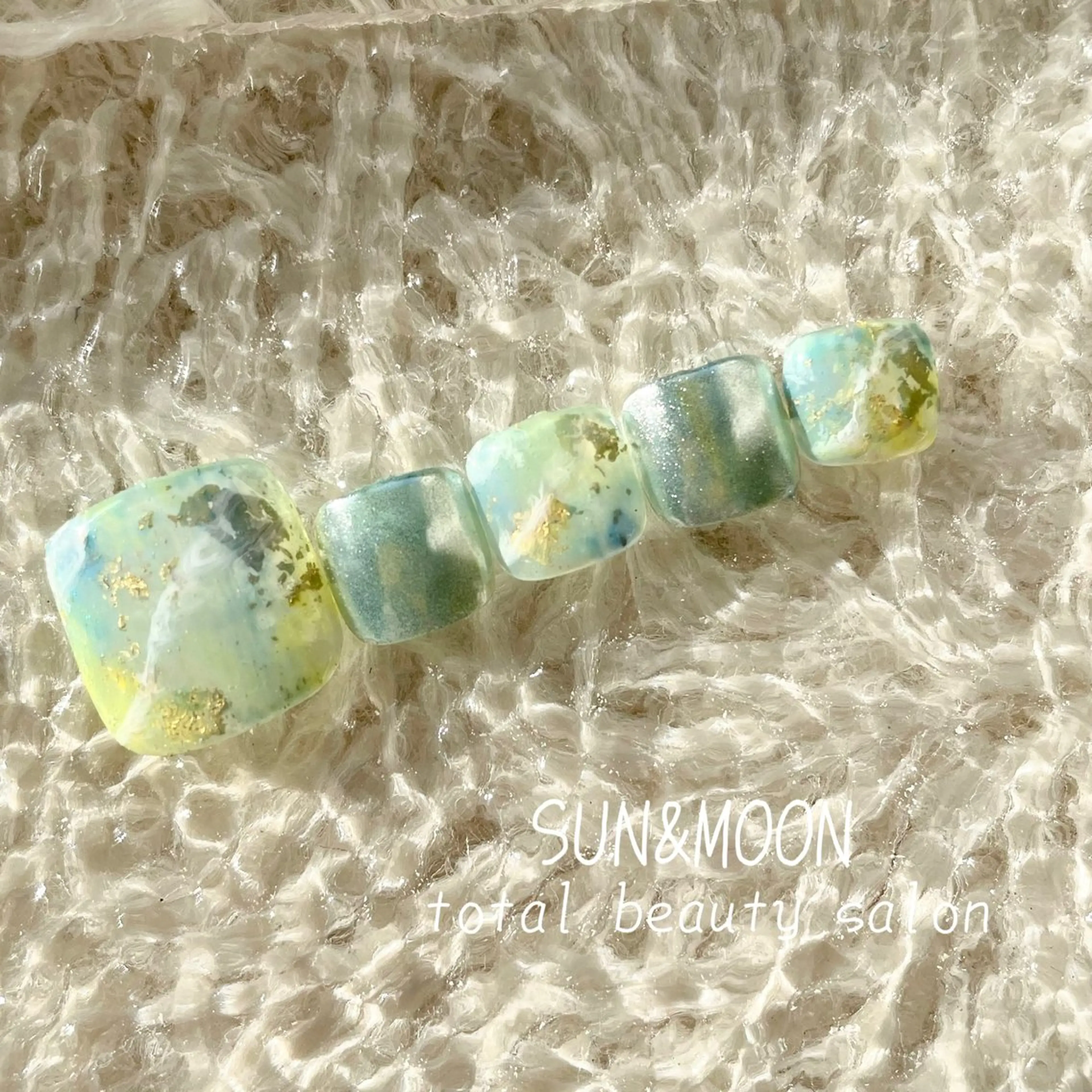 ネイル フットネイル SUN&MOON REOのネイルデザイン