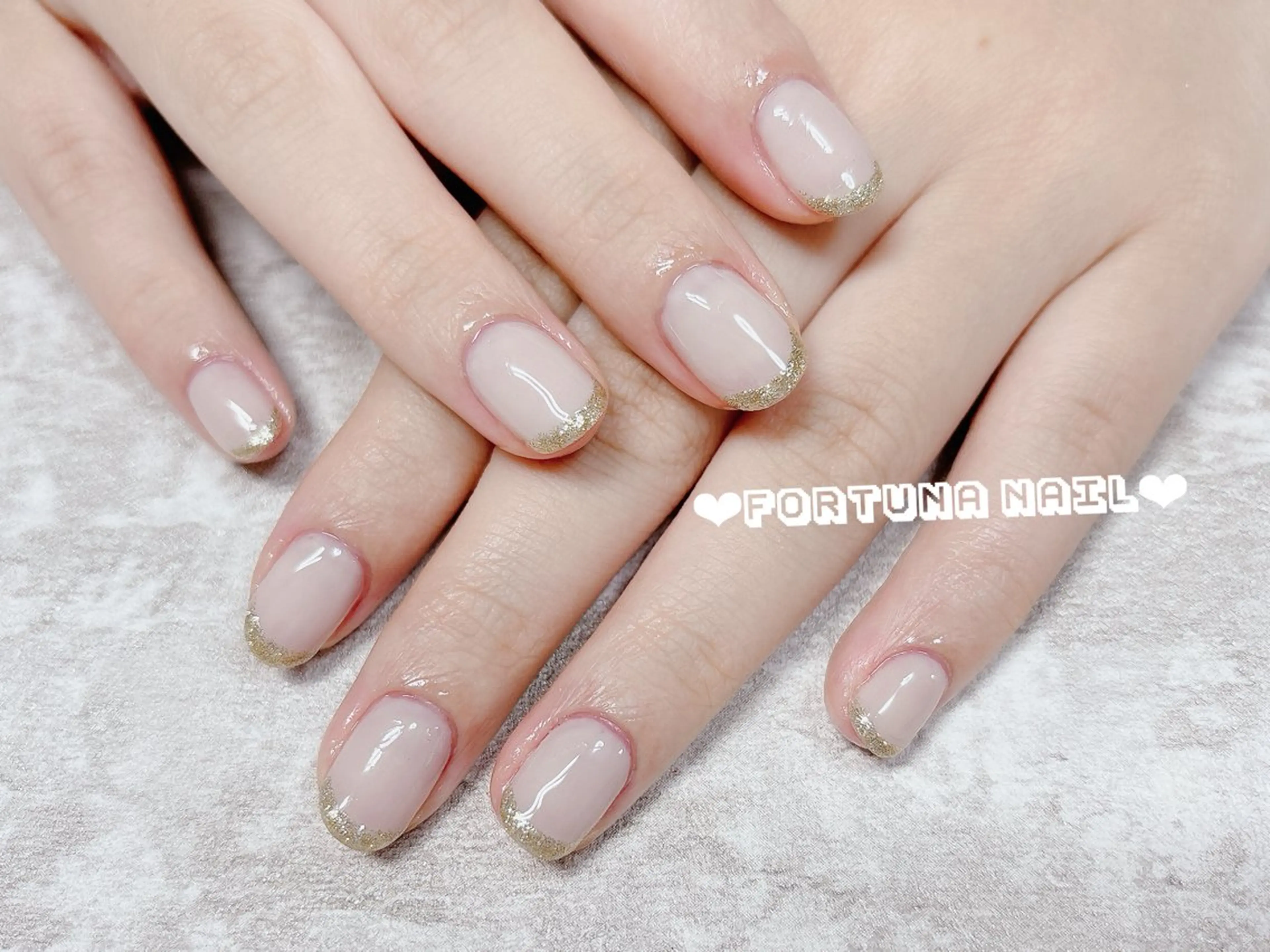 ネイル フラッシュネイル フレンチネイル ハンドネイル ハンドケア Nail •Head スパFortunaのネイルデザイン