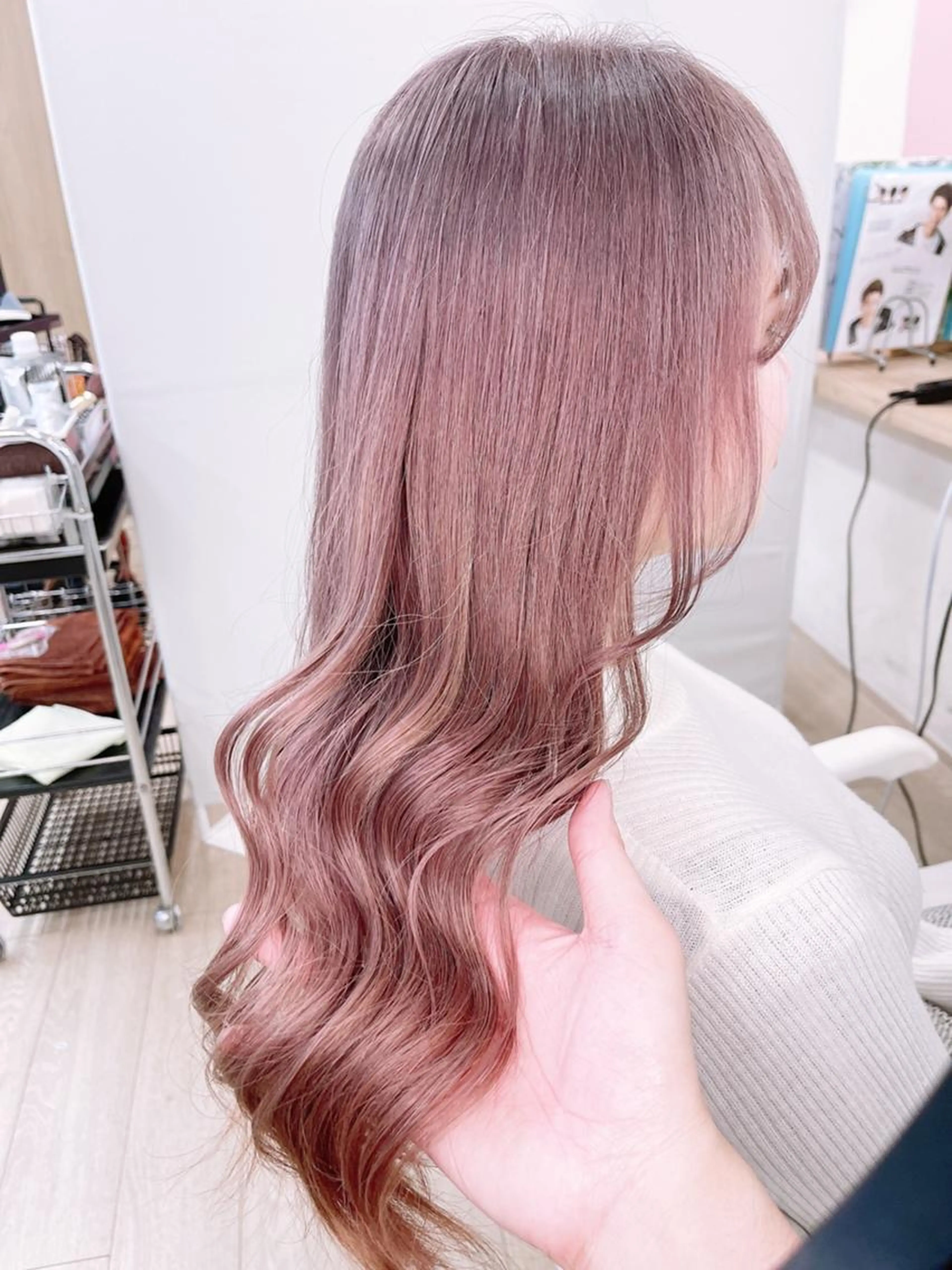 🌈黒染め落とし+艶カラー🌈の写真