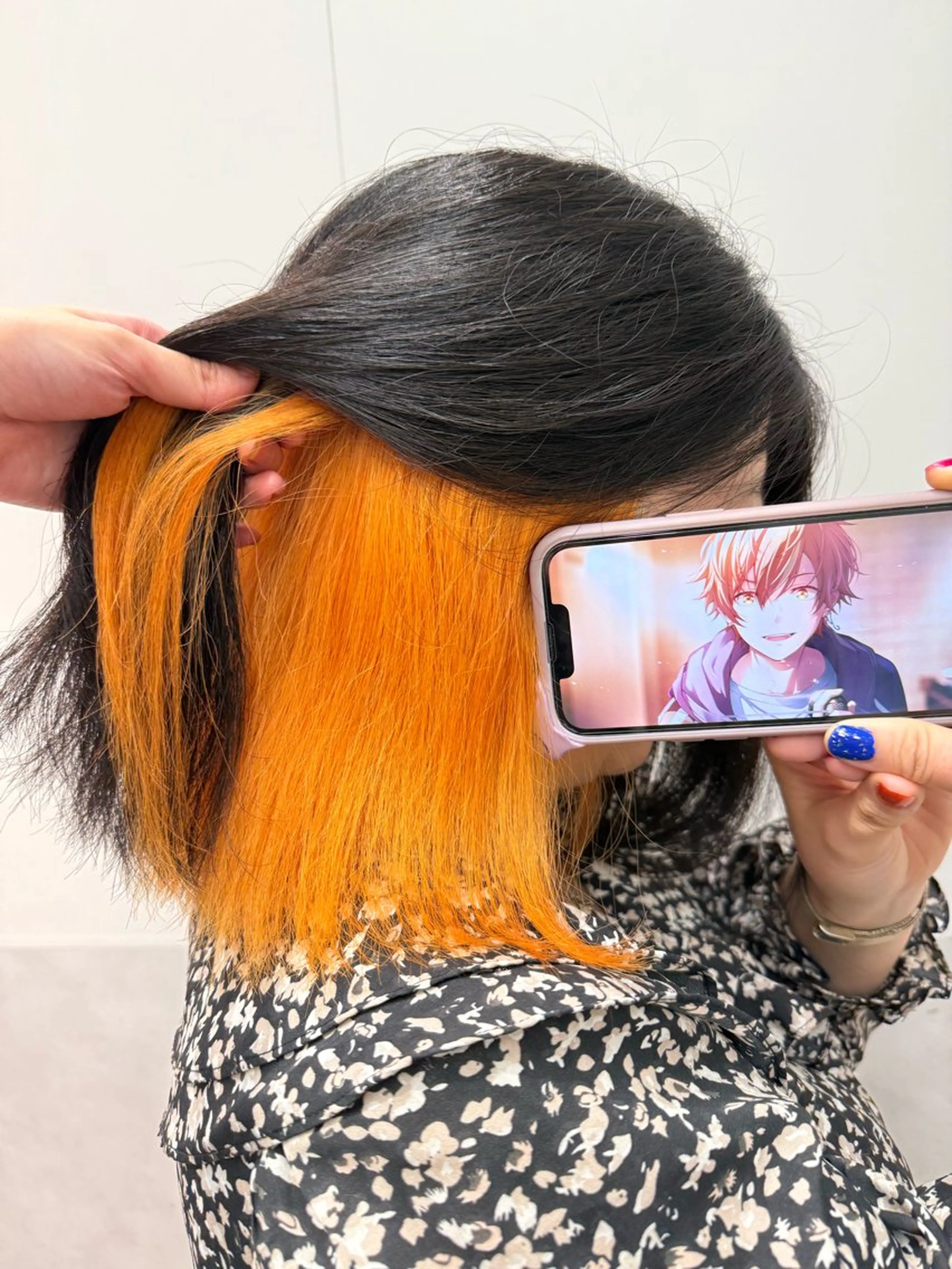 ロング カラー ブリーチ ケアブリーチ ダブルカラー インナーカラー オレンジ ヘアカラー インナーカラー 推し ブリーチ 髪質改善のヘアスタイル