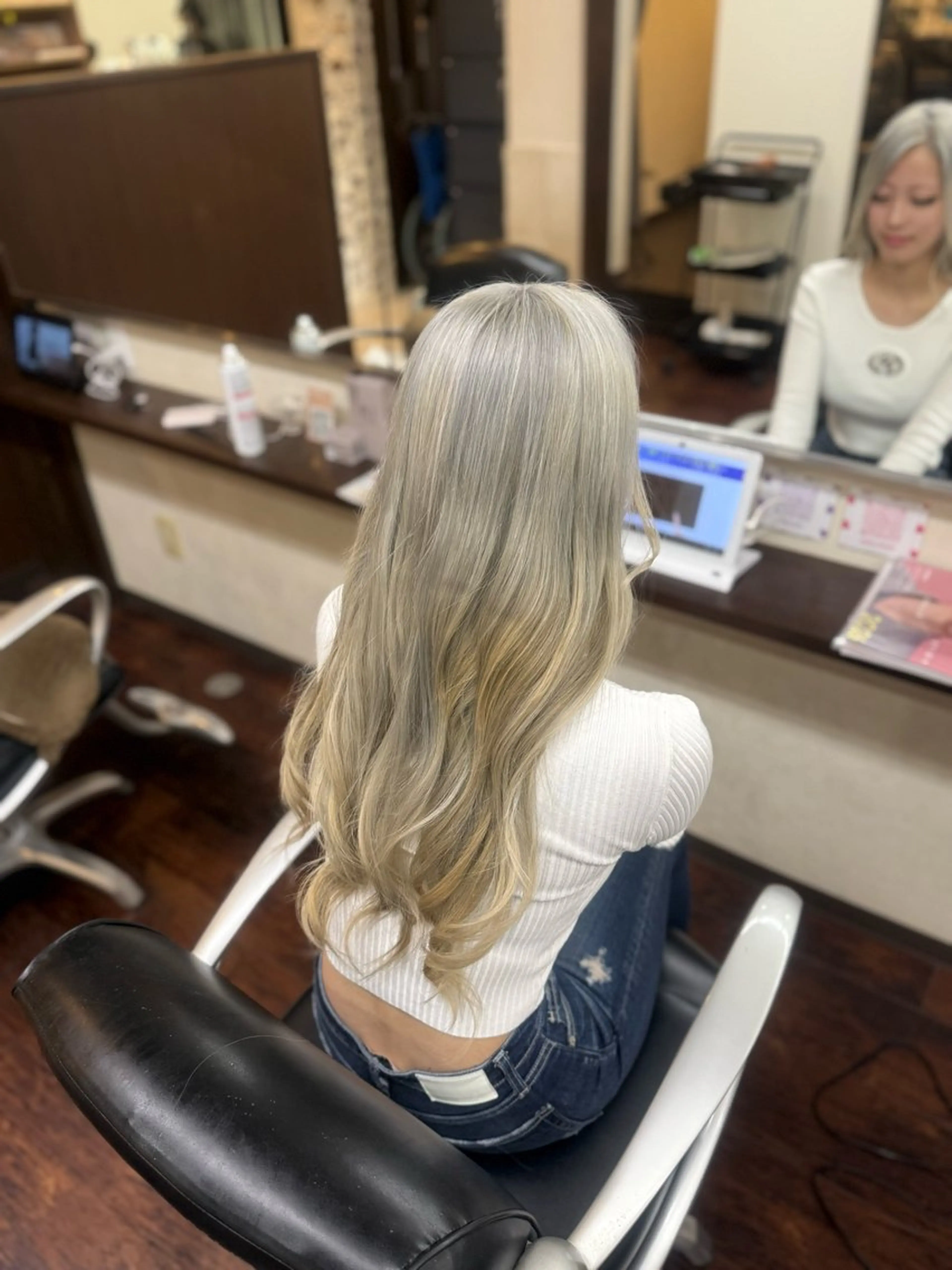 ロング ヘアカラー 🫧AMAN🫧 鈴木美佑のヘアスタイル