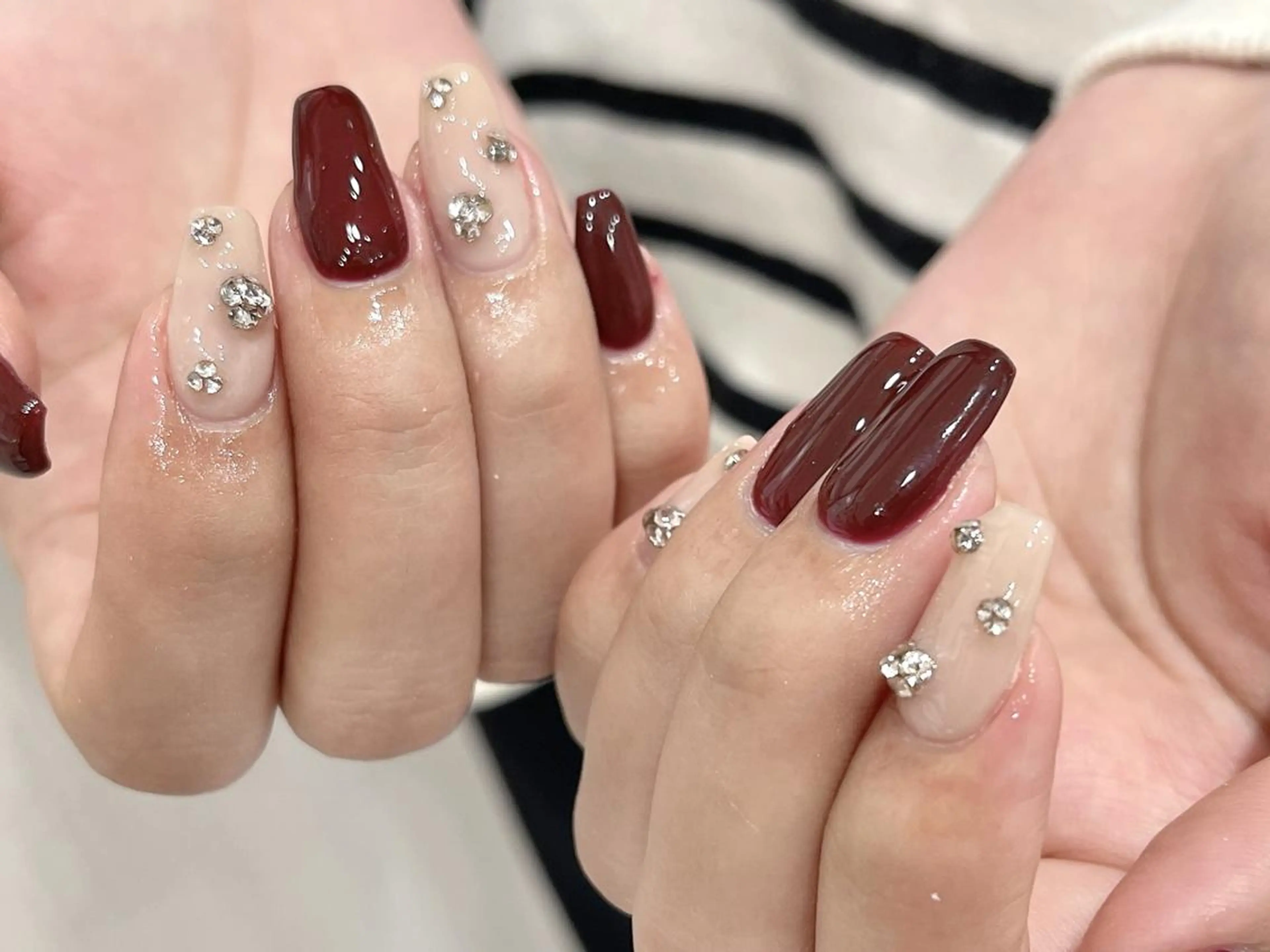 ネイル Shis_🦄shi 韓国風キラキラネイルのネイルデザイン