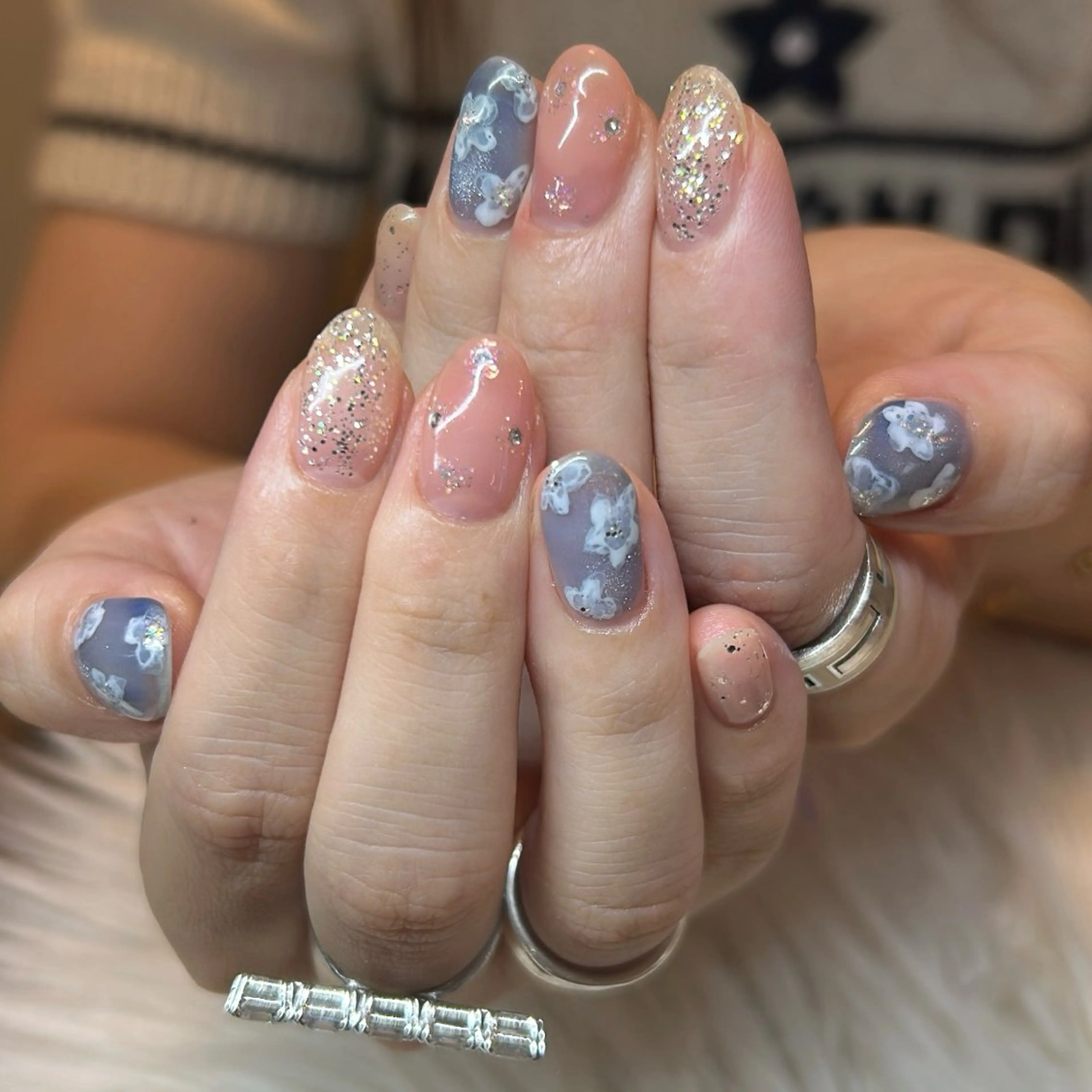 【ハンド】持ち込みデザイン♡付け替えオフ無料!トータル金額から20%OFF♪(掲載価格はワンカラーにアート4本のお値段)の写真