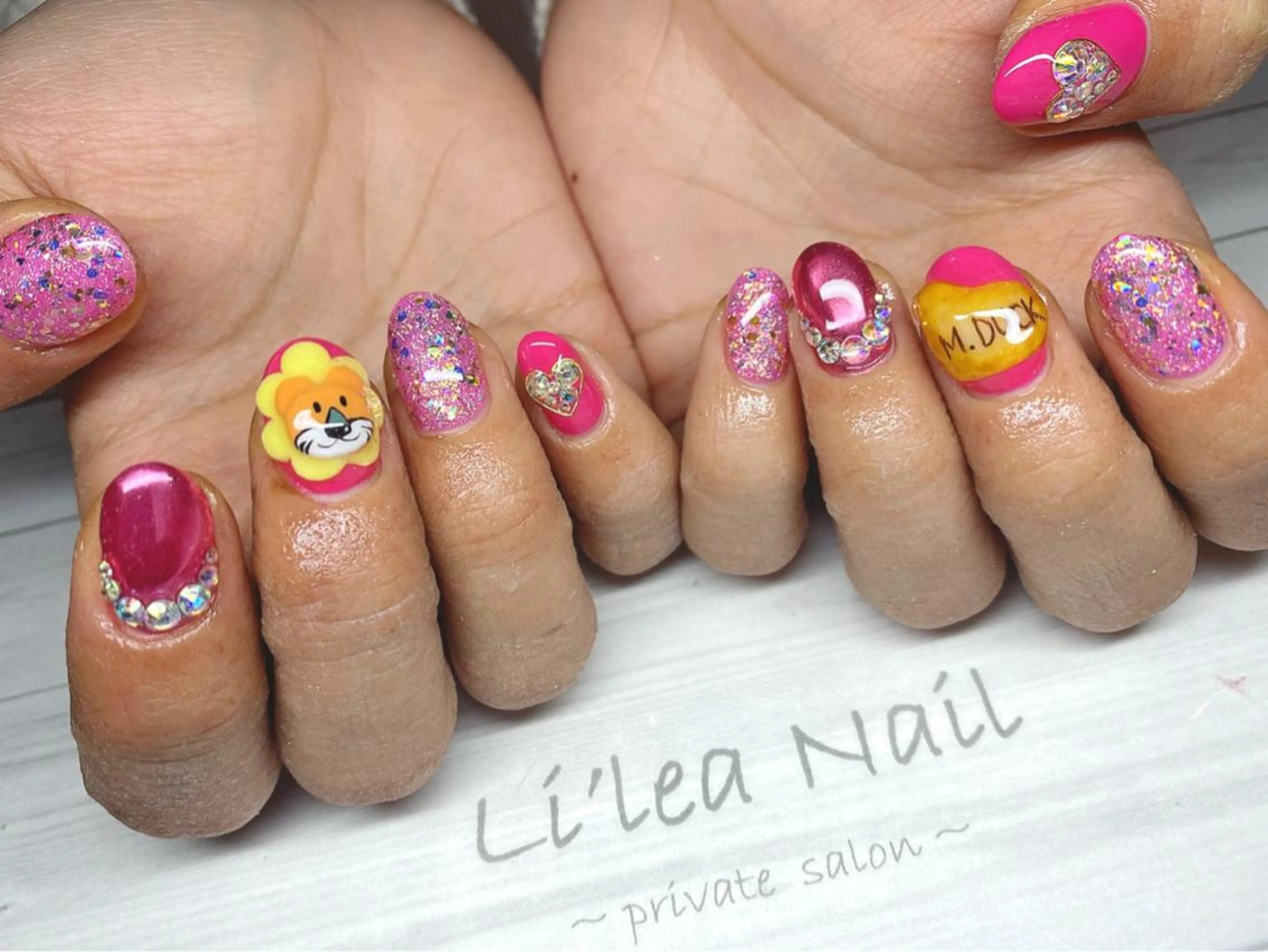 ネイル Li'leaNail AINAのネイルデザイン