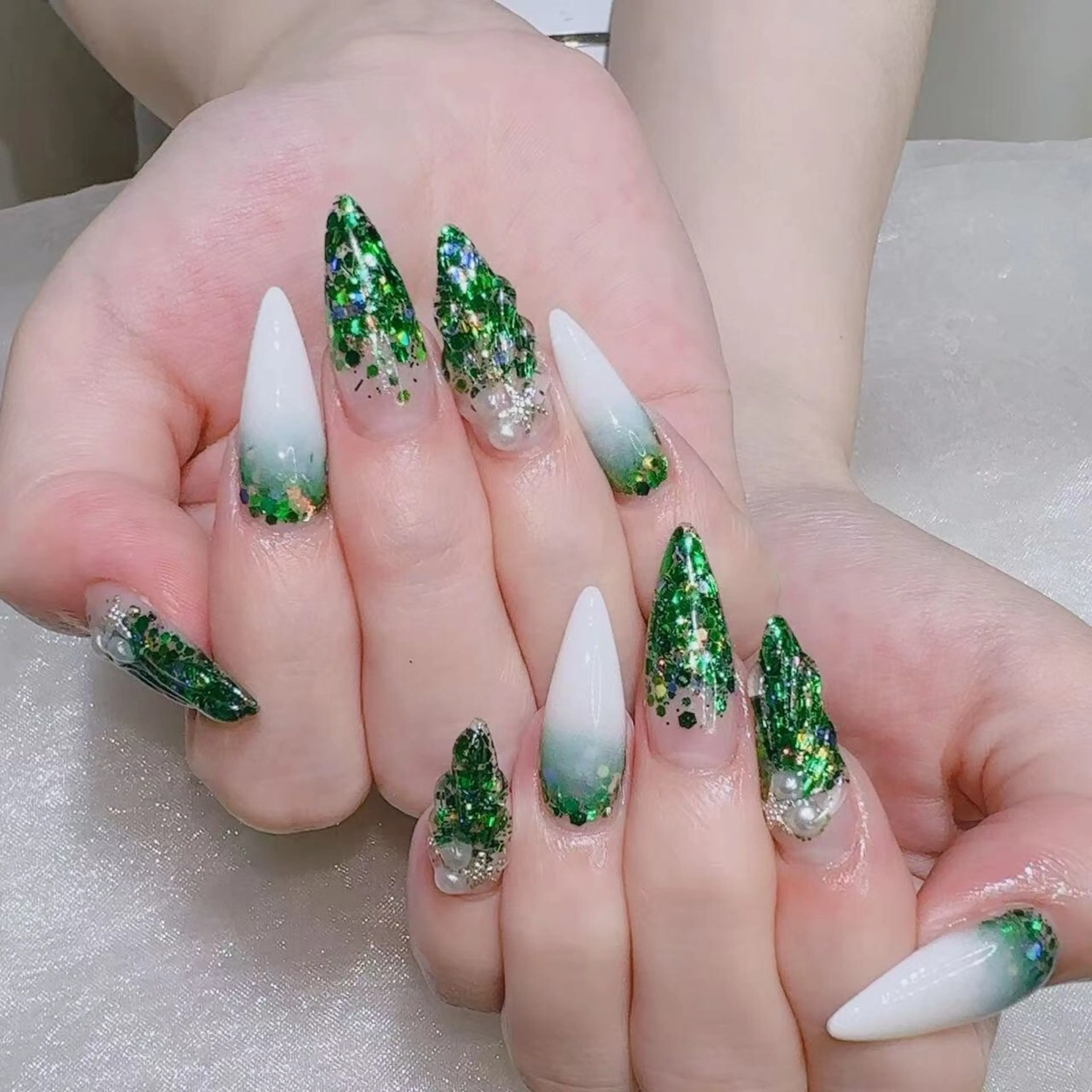 ネイル ハンドネイル Queens ゲンのネイルデザイン