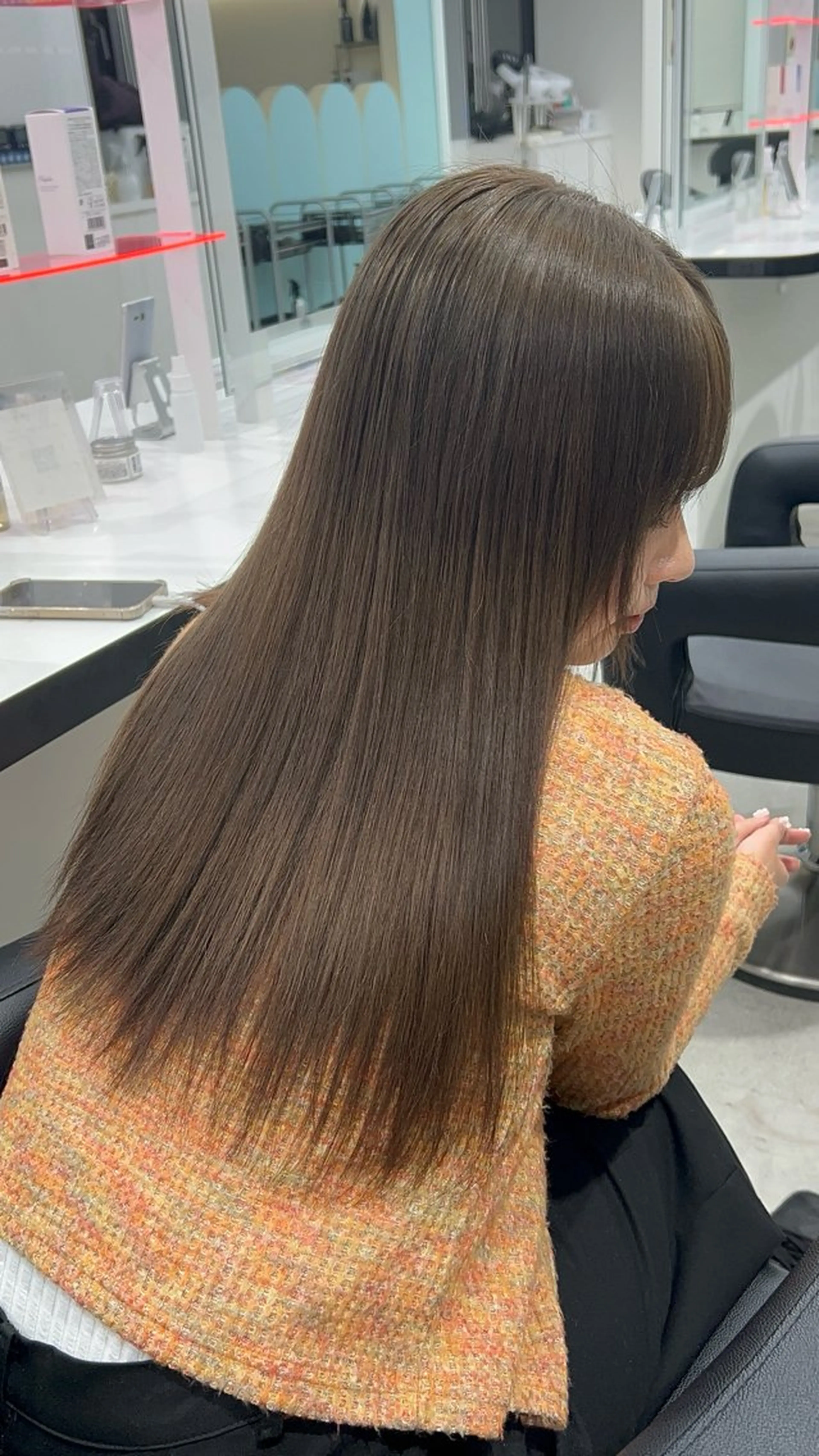 ロング カラー 履歴修正屋さん／ ブロンド／ホワイトのヘアスタイル