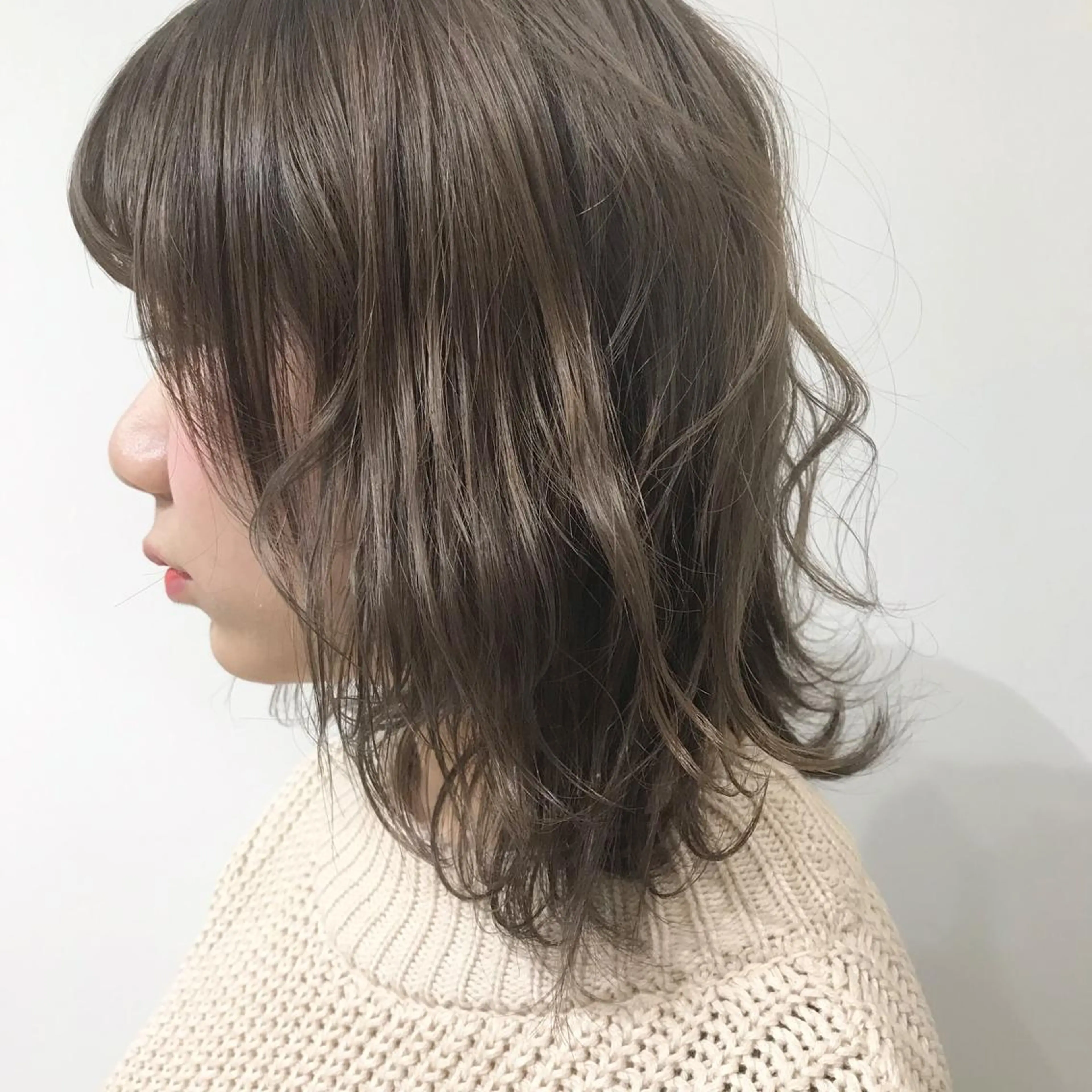 ミディアム カラー ヘアカラー トリートメント salowin梅田所属・レイヤー/顔周り /AKARIのヘアスタイル