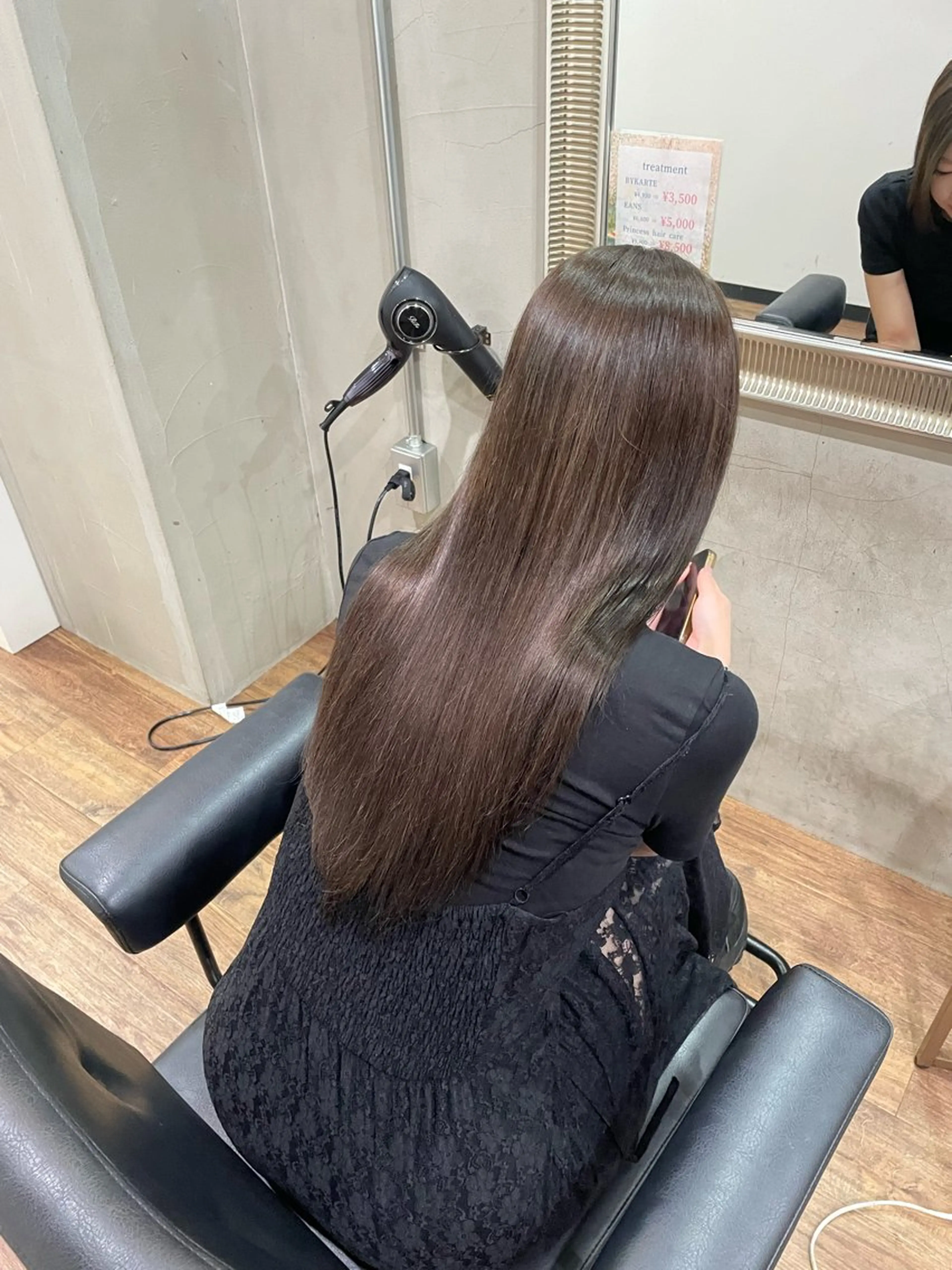 期間限定🎶🫧髪質改善ストレート+トリートメント🌷✨の写真