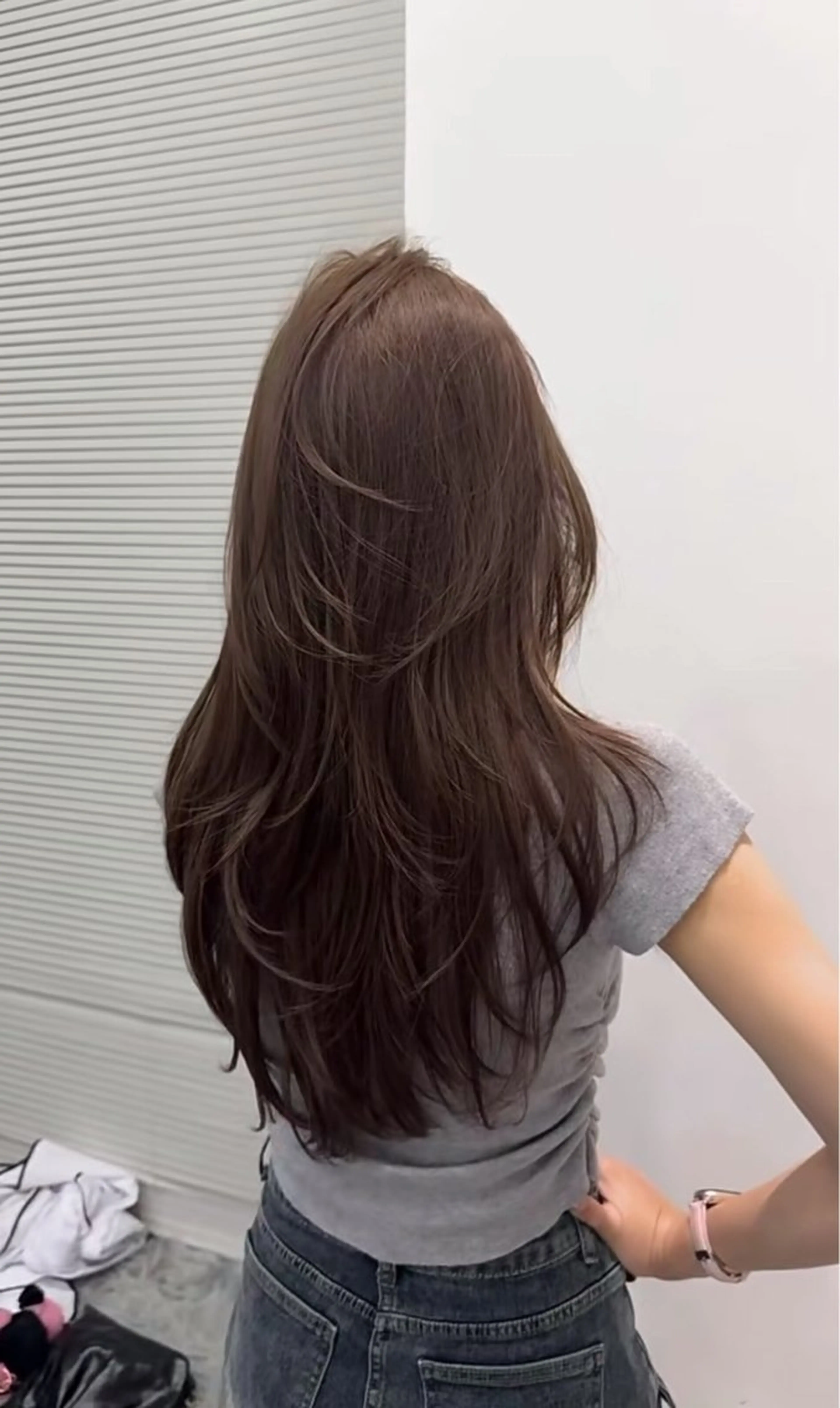 【平日限定】バタフライレイヤー＋髪質改善トリートメントの写真