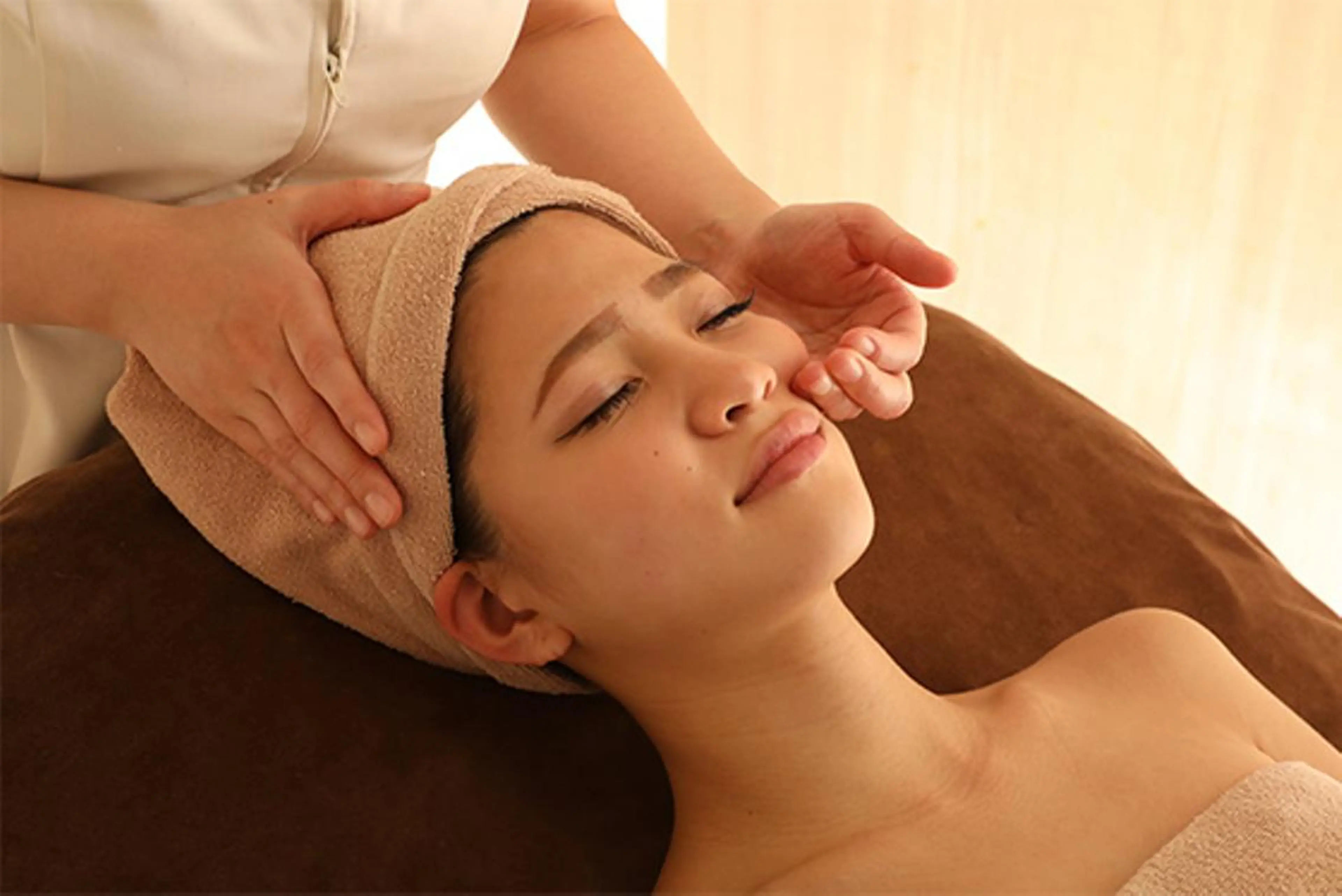 🍃100%天然ハーブピーリング🍃植物幹細胞×ヒト幹細胞培養液配合🎀シミ・ニキビ・タルミ・しわなどの肌質改善✨の写真