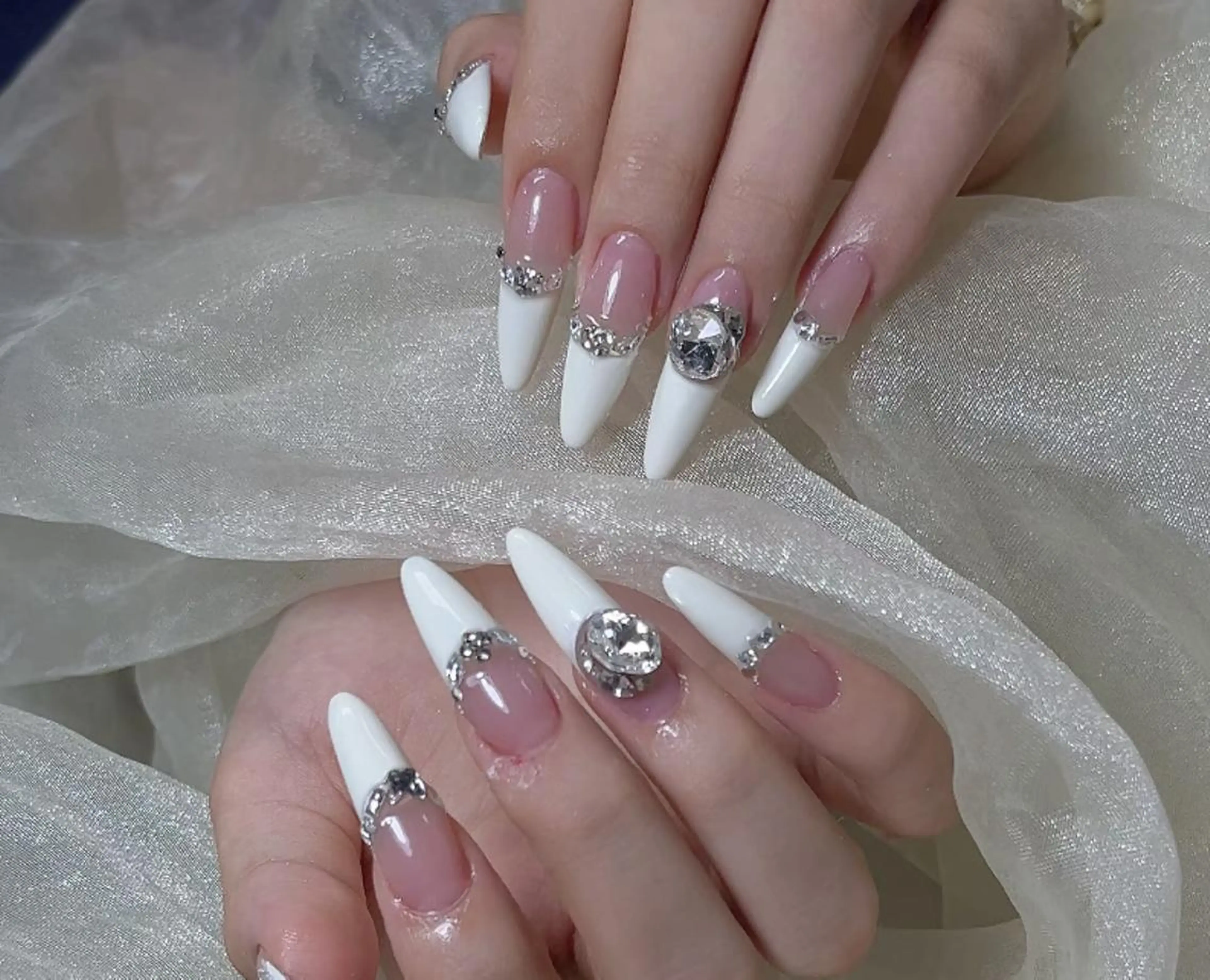 ネイル ハンドネイル 🎀 NaNa_nailのネイルデザイン