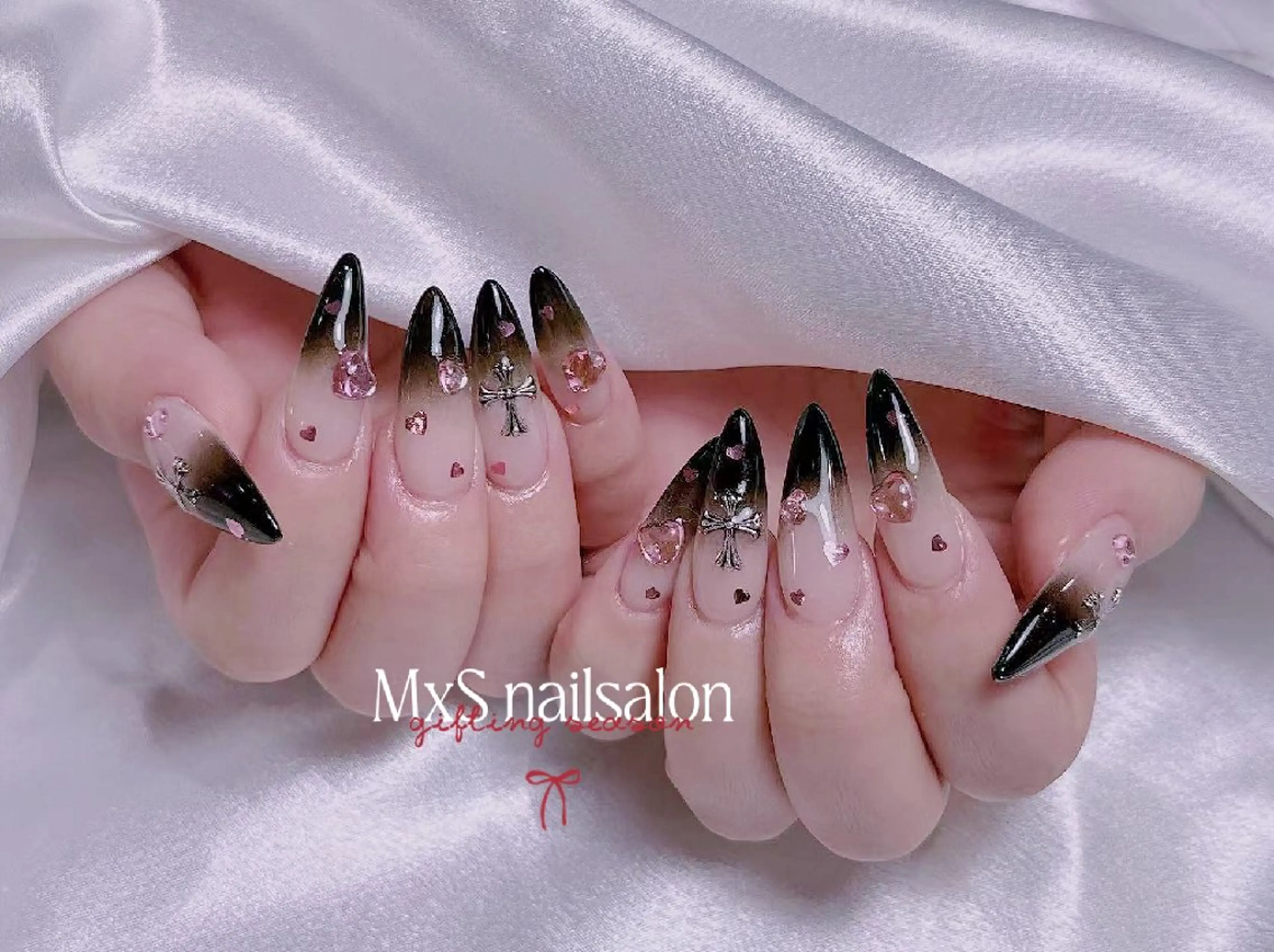 ネイル ジェルネイル 韓国ネイル マグネットネイル パラジェル バレンタイン ハンドネイル M×S Nail みなのネイルデザイン