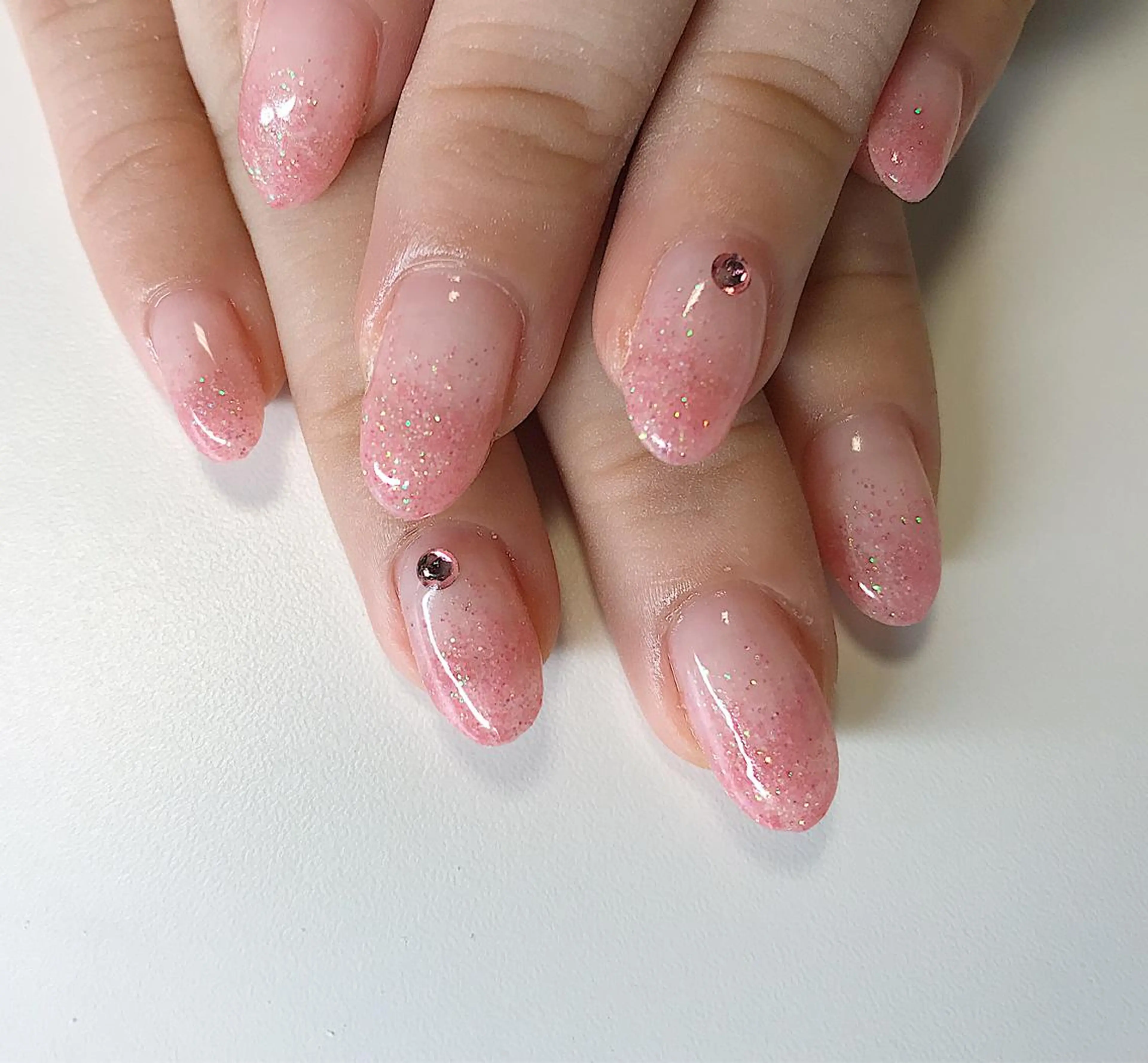 ネイル ラメ(グリッター) ラメグラデーション 岩井 志乃のその他イメージ