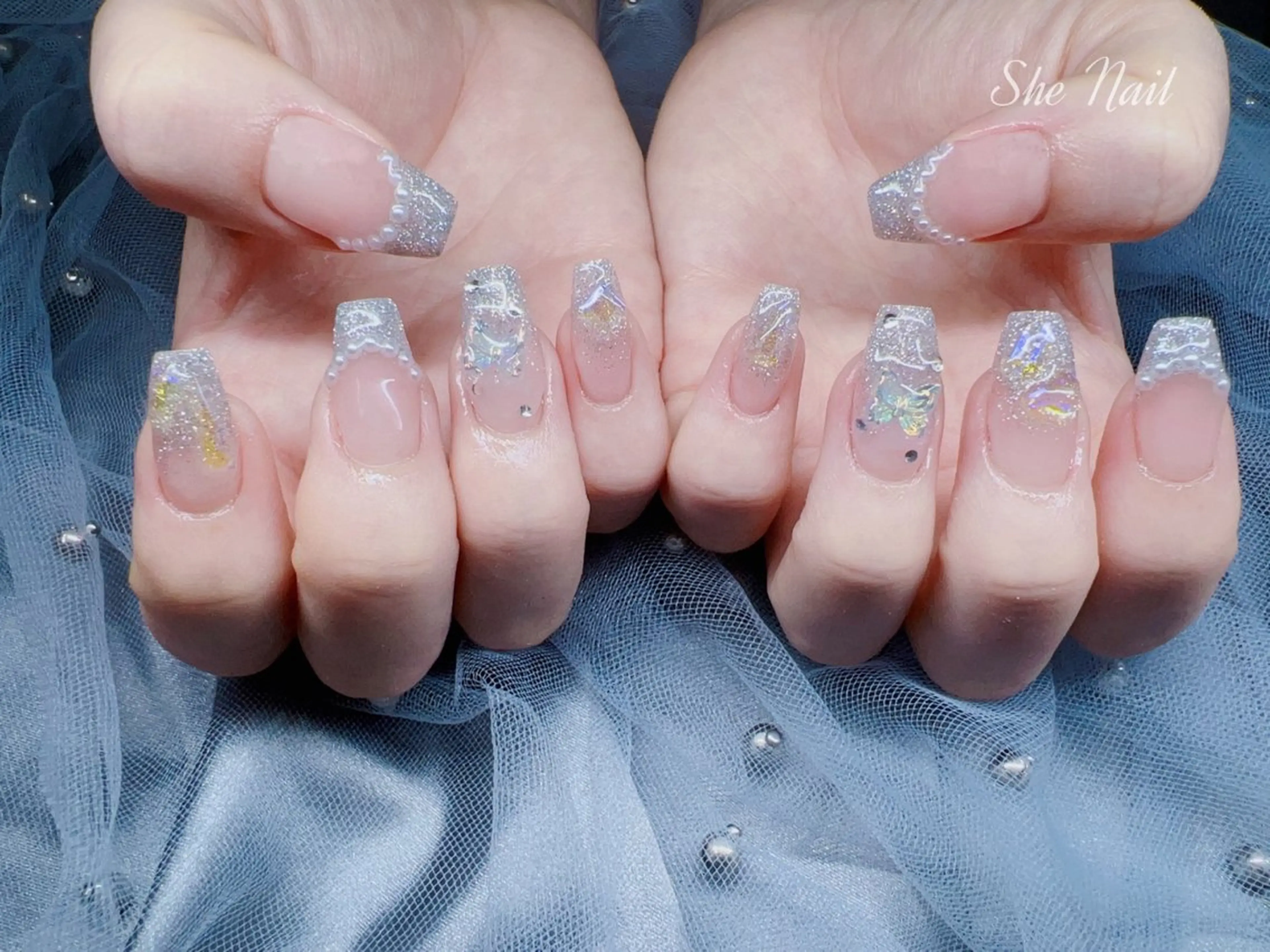 ネイル チークネイル フレンチネイル ガラスフレンチ キラキラネイル 韓国ネイル ハンドネイル She Nail所属・ISA_ BELLAのネイルデザイン