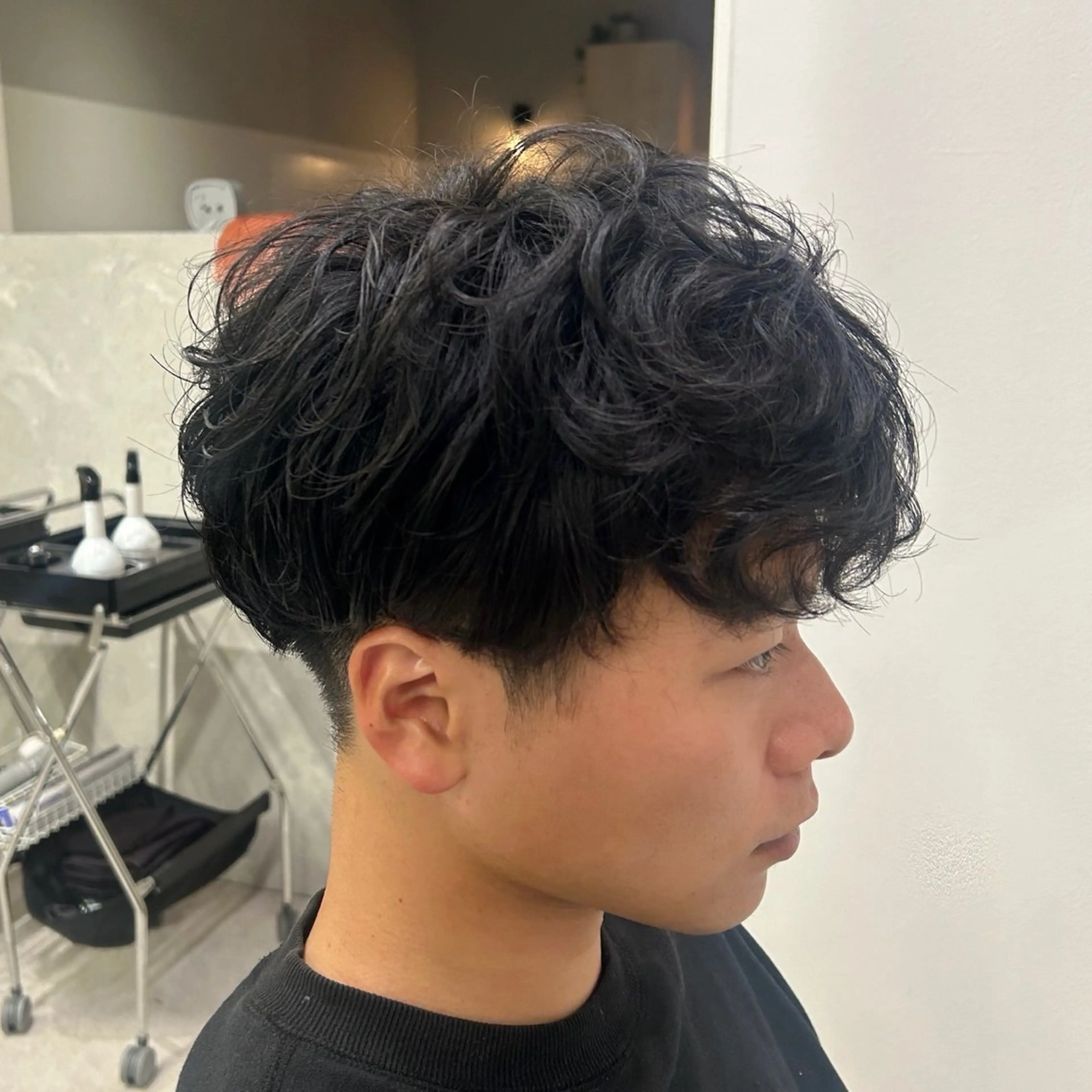 パーマ メンズ メンズパーマ カット パーマ 切りっぱなしボブ/ 透明感カラー/うらんのヘアスタイル