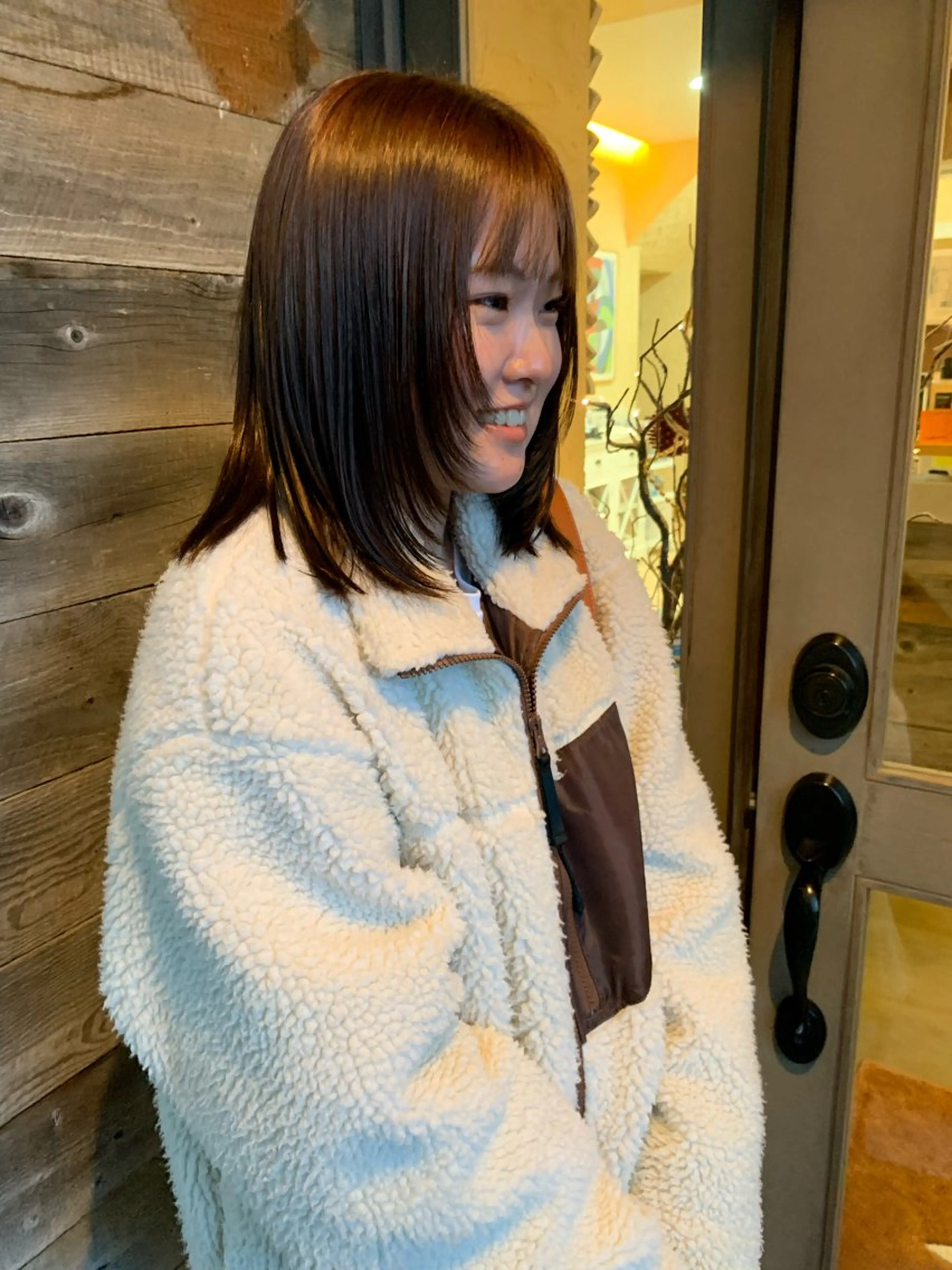 ミディアム カラー 顔まわりレイヤー レイヤーカット カワサキ マホのヘアスタイル