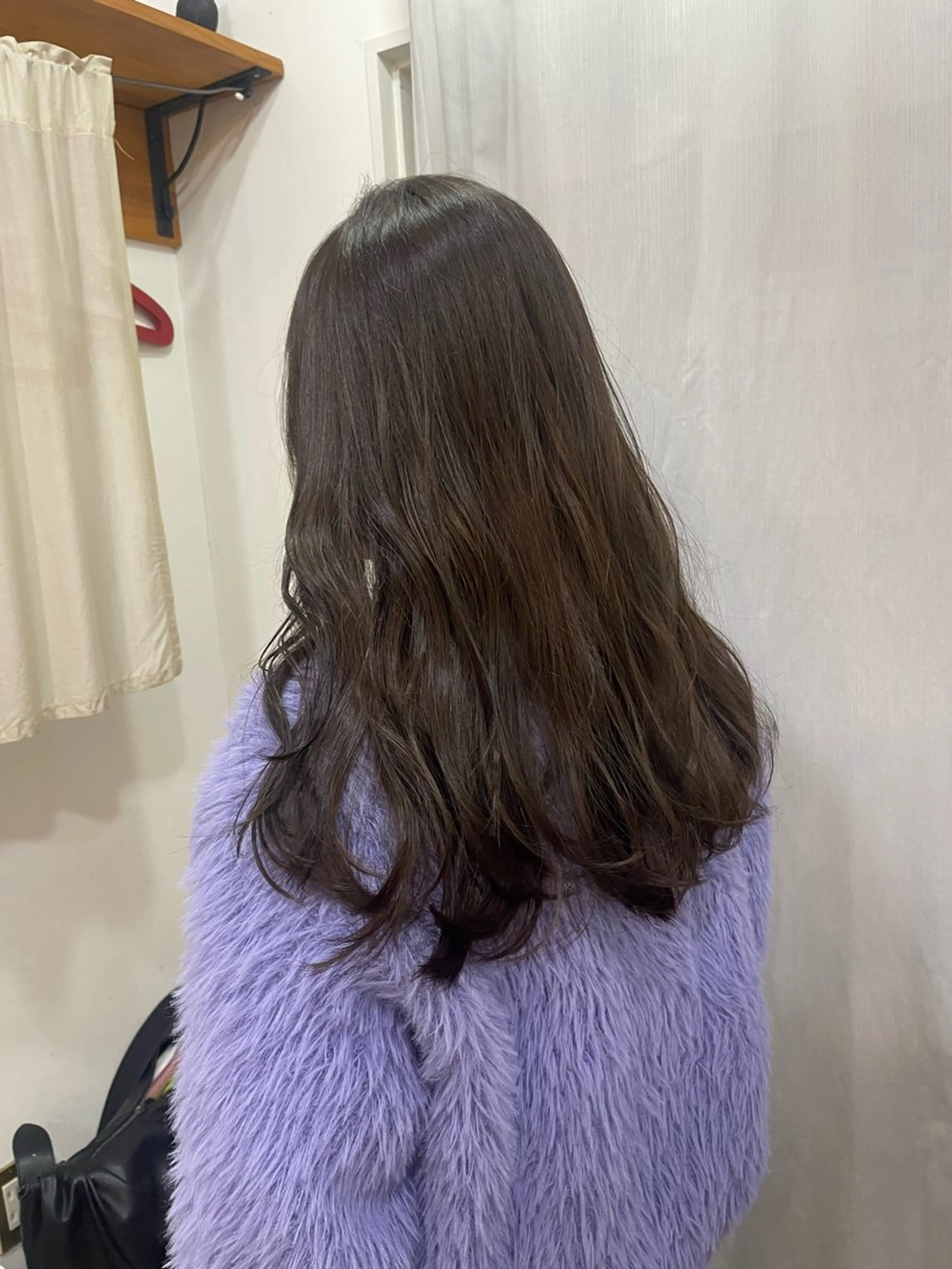 セミロング momoka ［pejite]のヘアスタイル