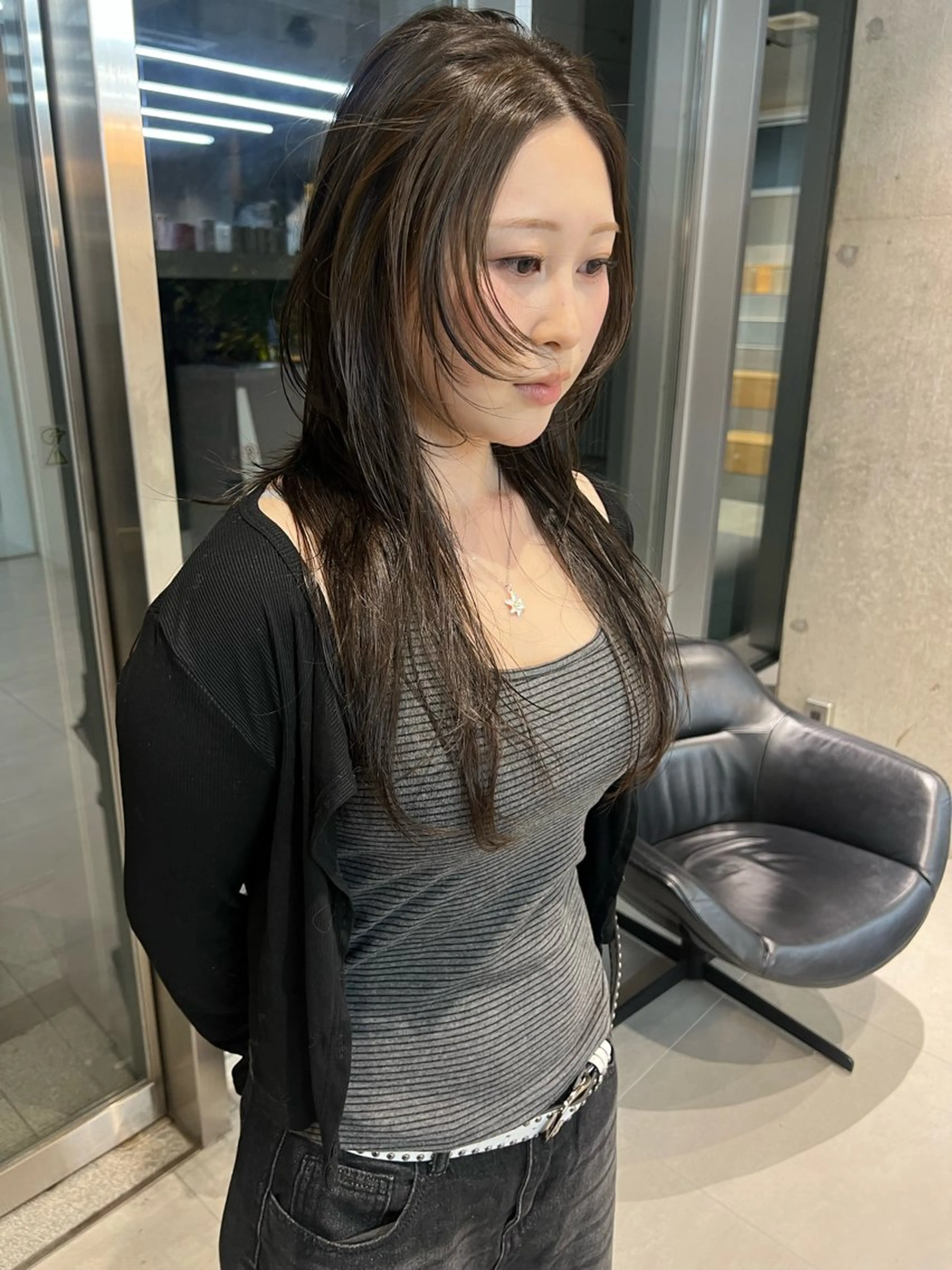 ミディアム カラー 顔周りカット レイヤーカット 吉沢遣人/レイヤー 艶カラー/抜け感のヘアスタイル