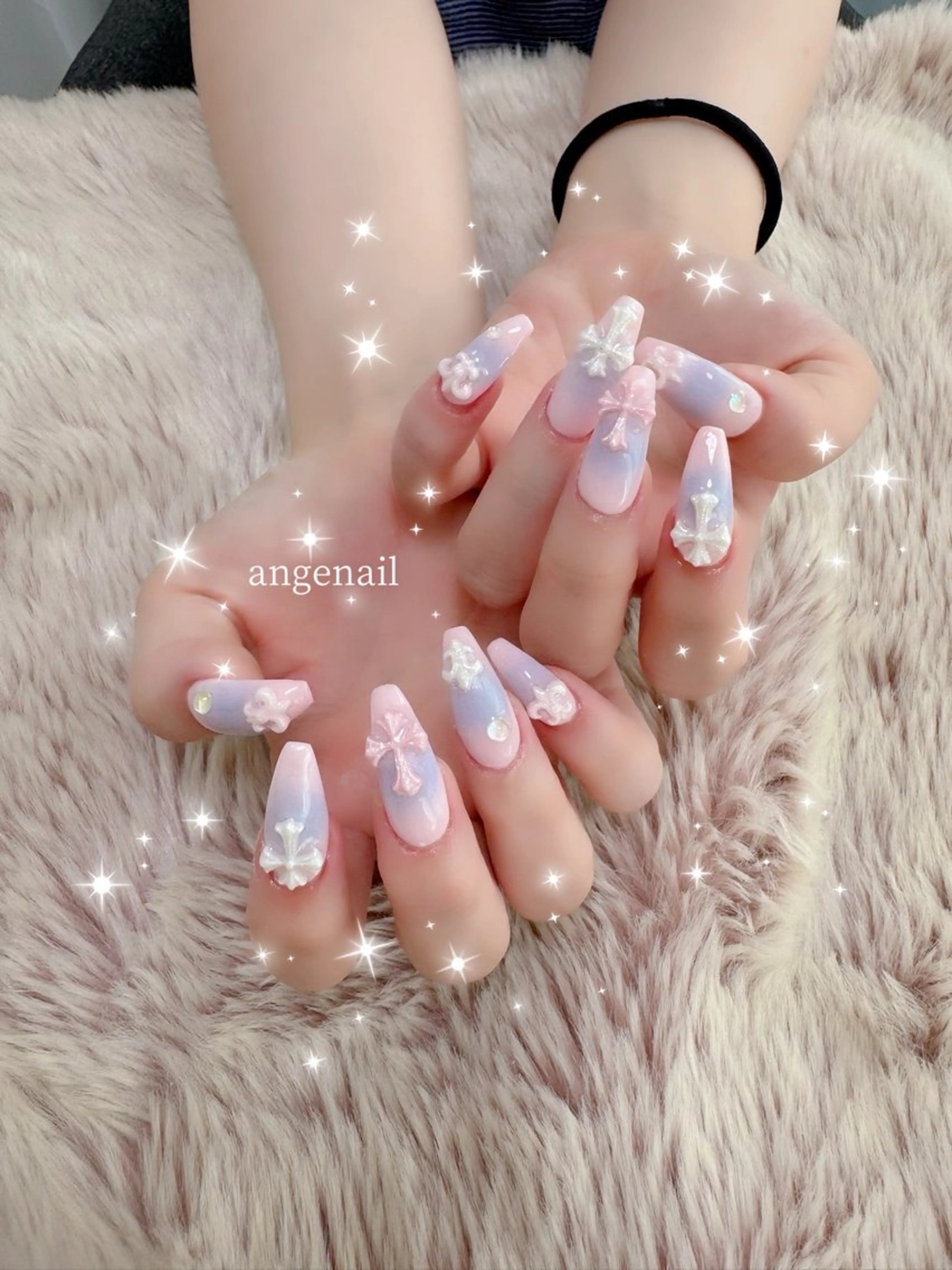 ネイル ハンドネイル オーナーネイリスト MAKIのネイルデザイン