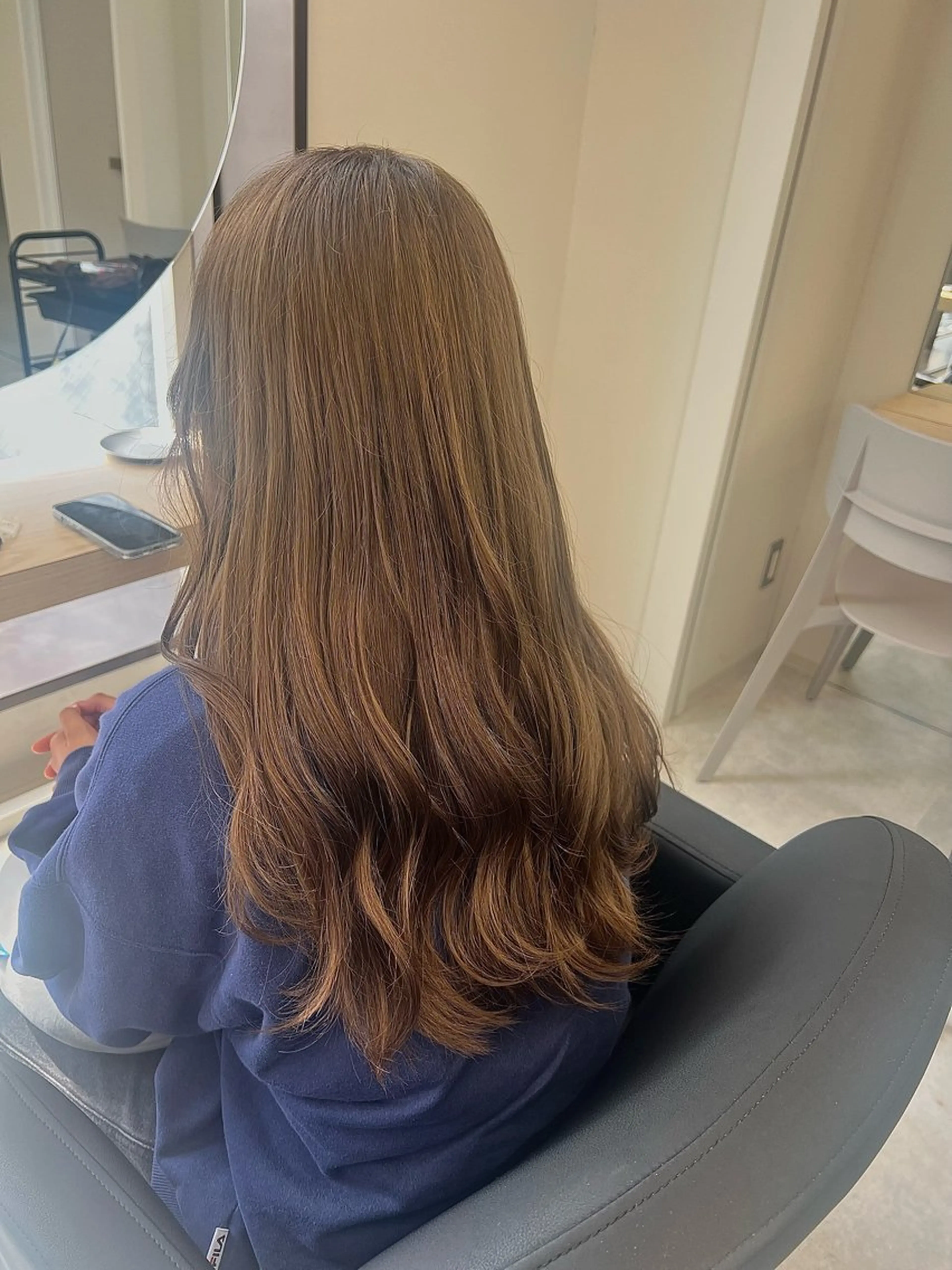 ロング MINA / 韓国 🇰🇷ハイトーンのヘアスタイル