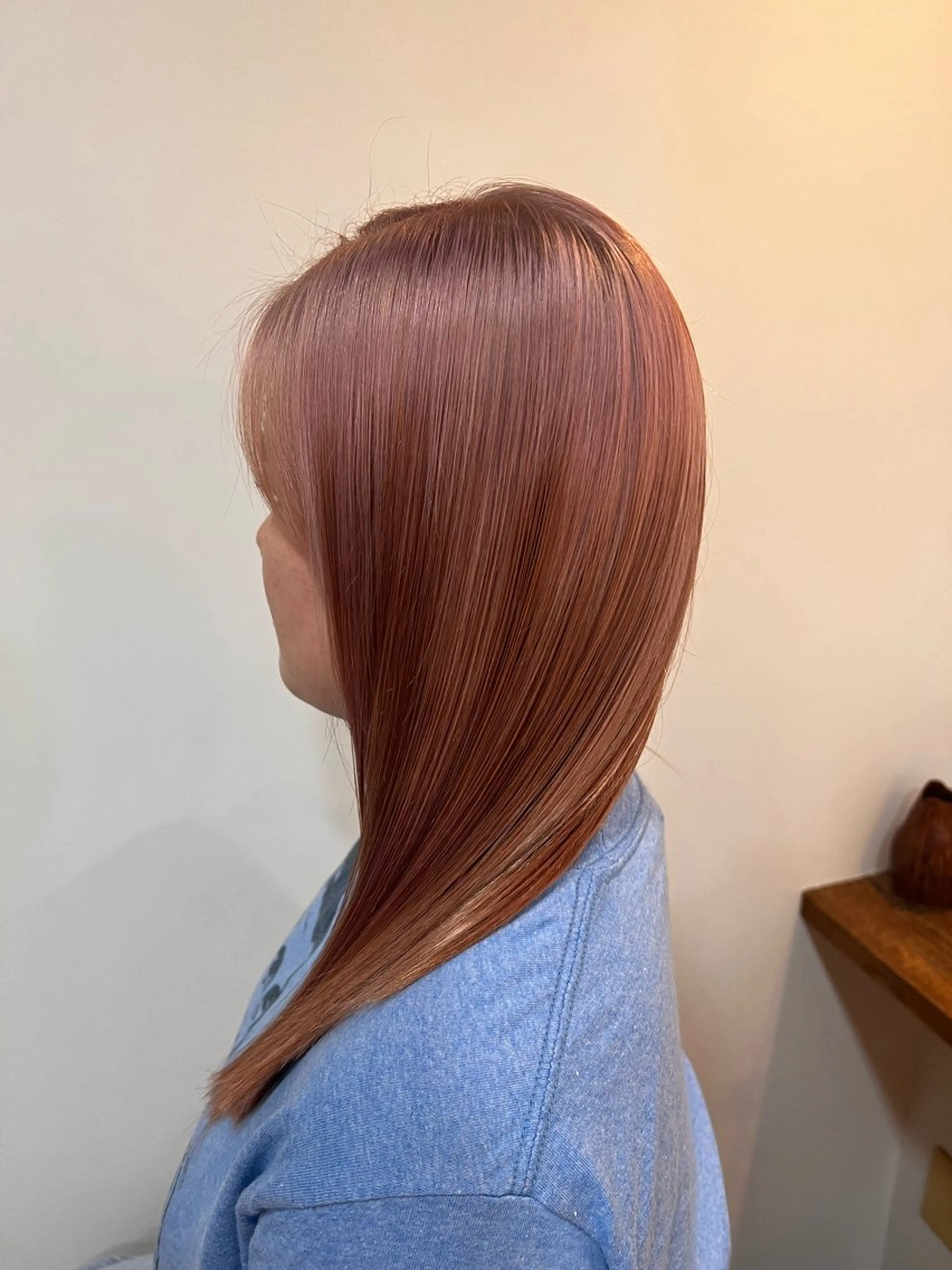 ミディアム 澤井 佑果のヘアスタイル