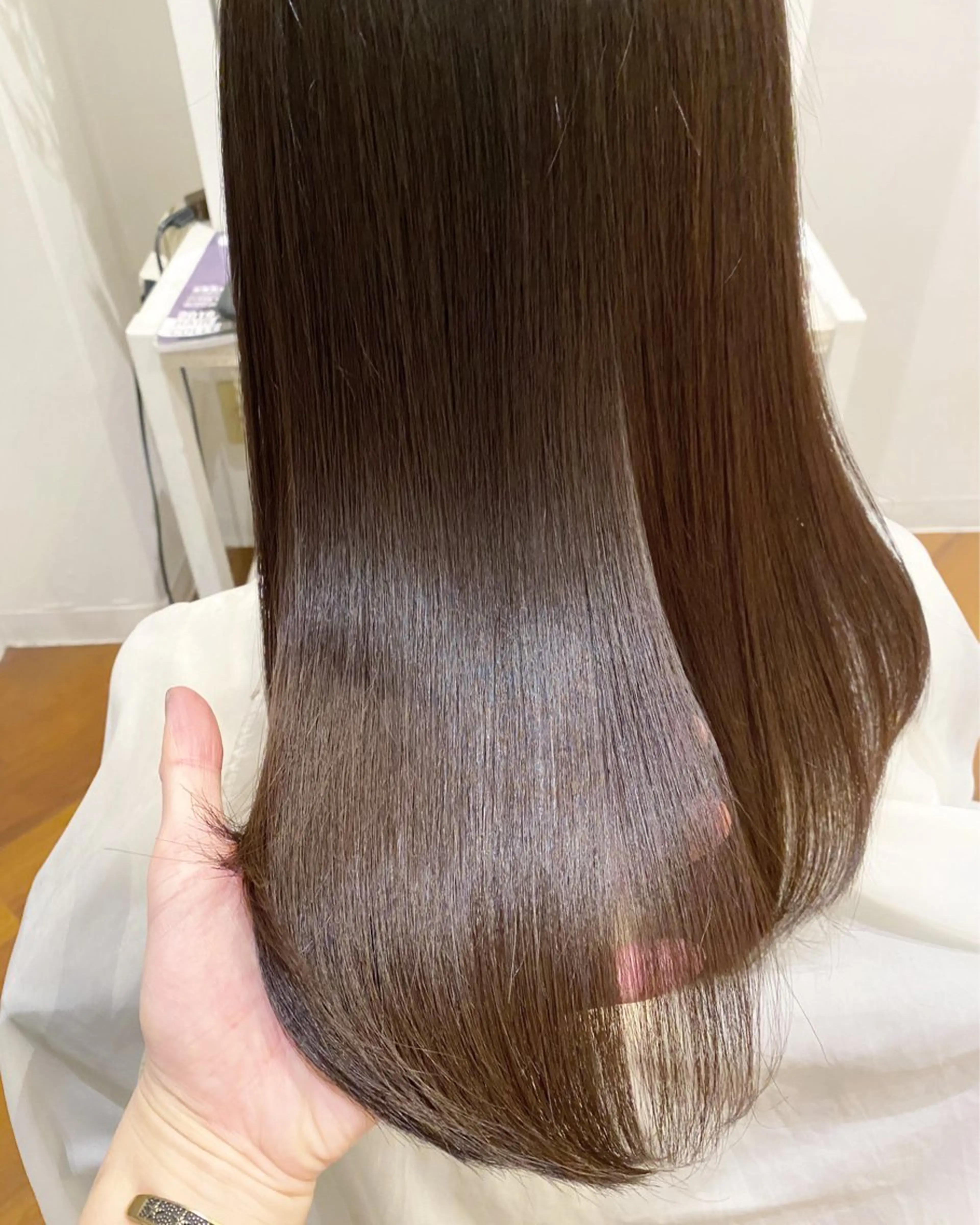 セミロング 【ツヤ髪カラー】本郷 星音のヘアスタイル