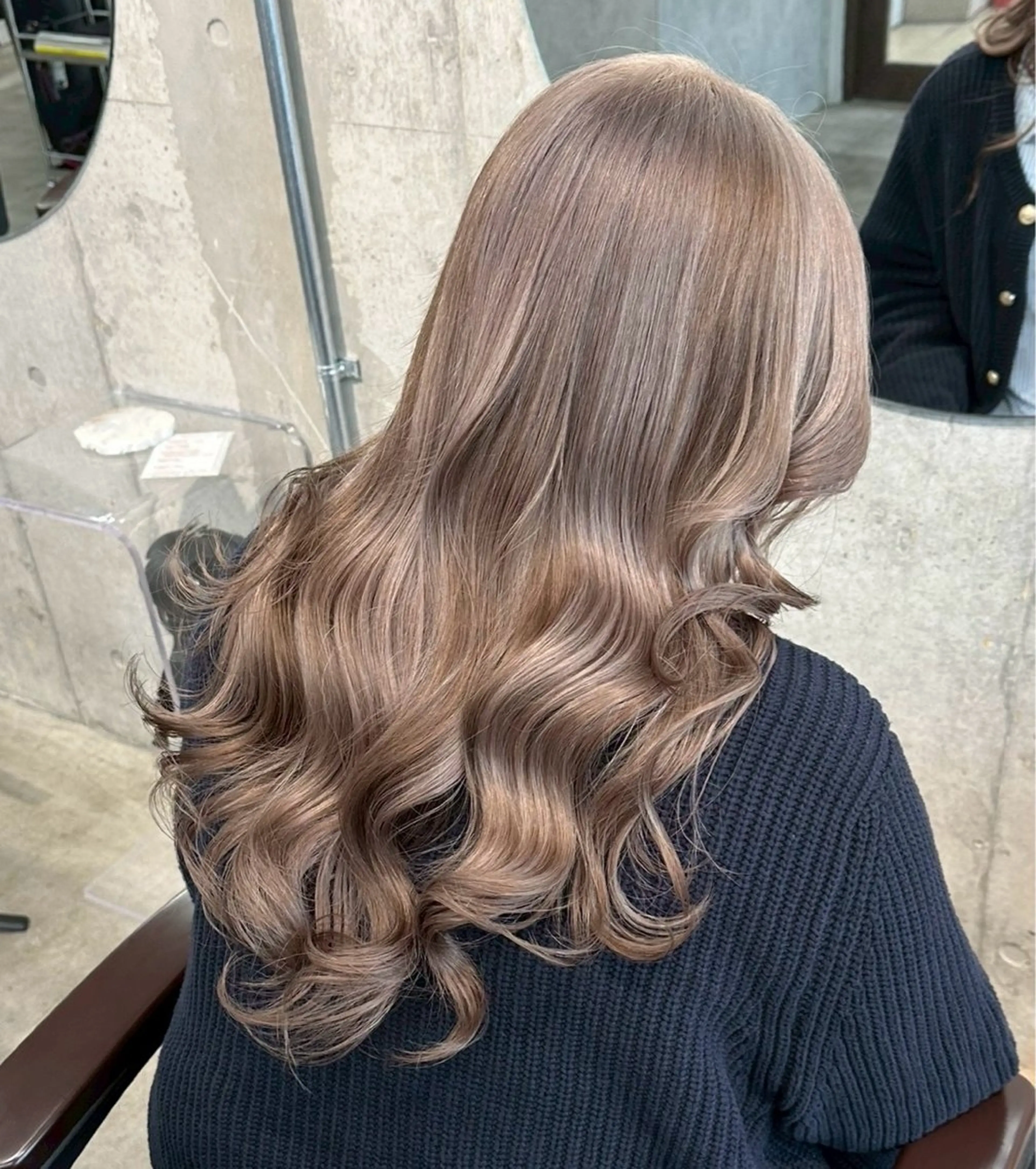 ロング カラー ヘアカラー フジマ ハルナのヘアスタイル