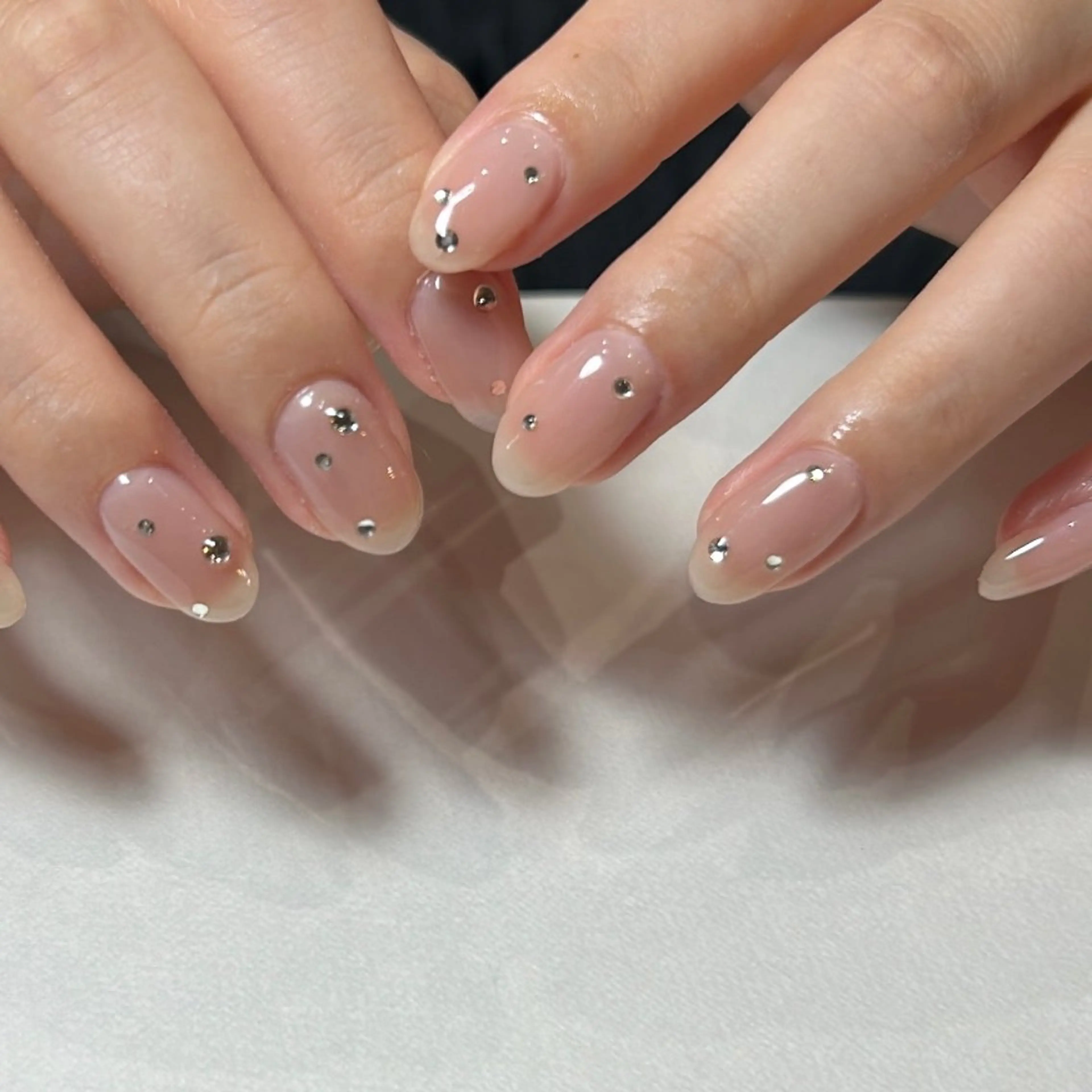 ネイル ワンカラーネイル scré as Ételのネイルデザイン