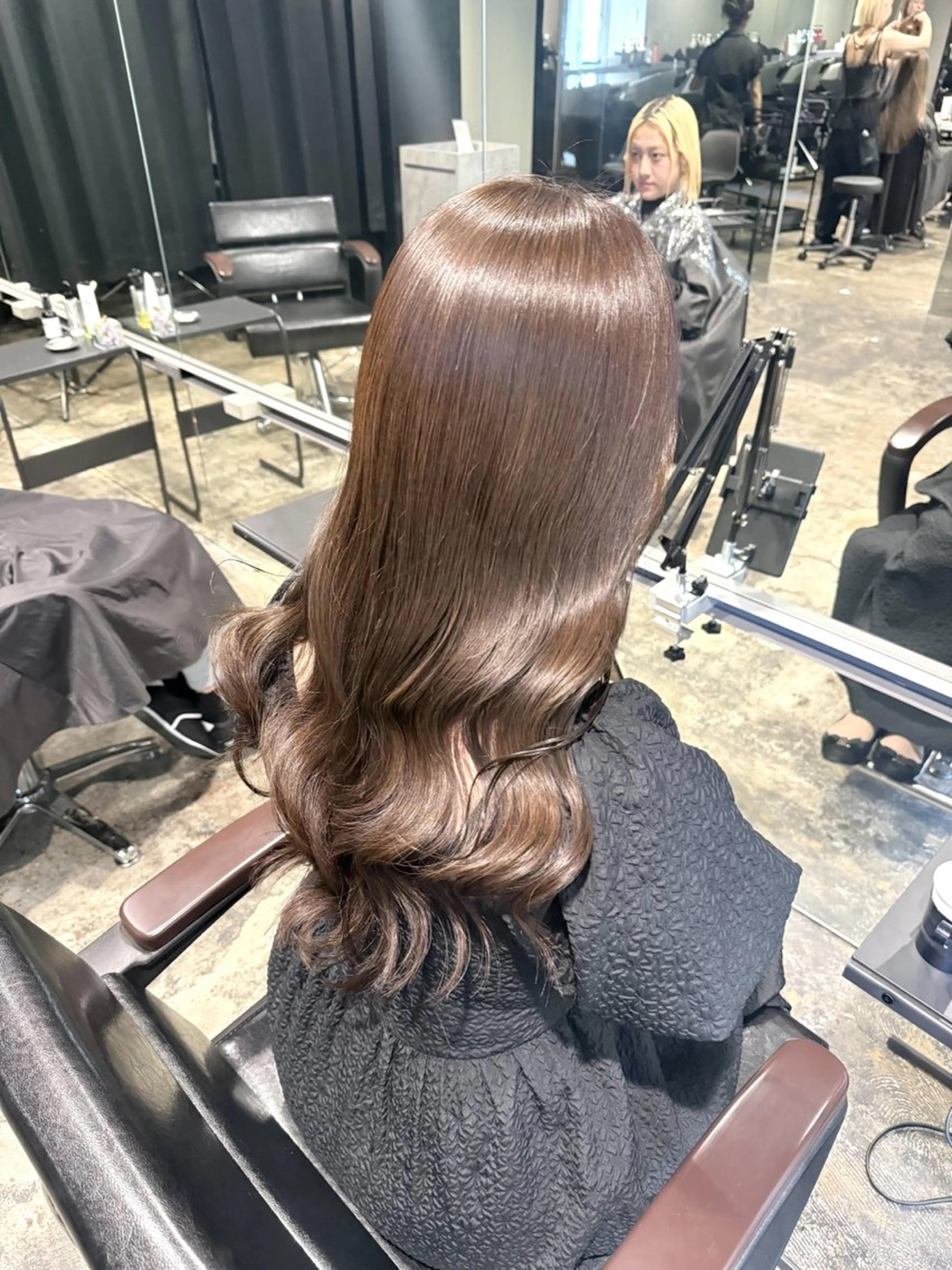 ロング カラー ヘアカラー トリートメント ハイトーン･髪質改善 MIOKAのヘアスタイル