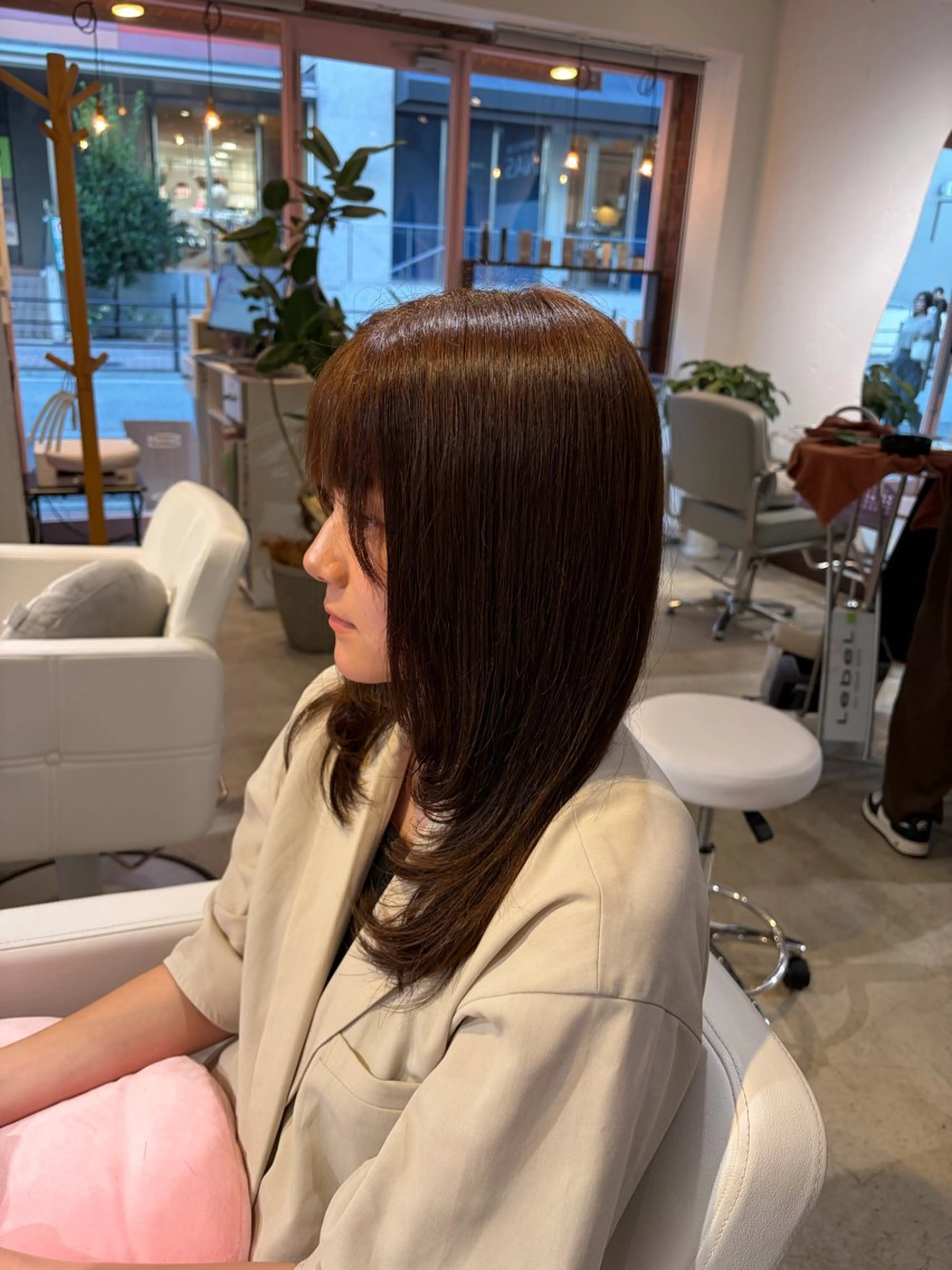 セミロング カット ヘアカラー melca. Amiのマツエク・マツパデザイン