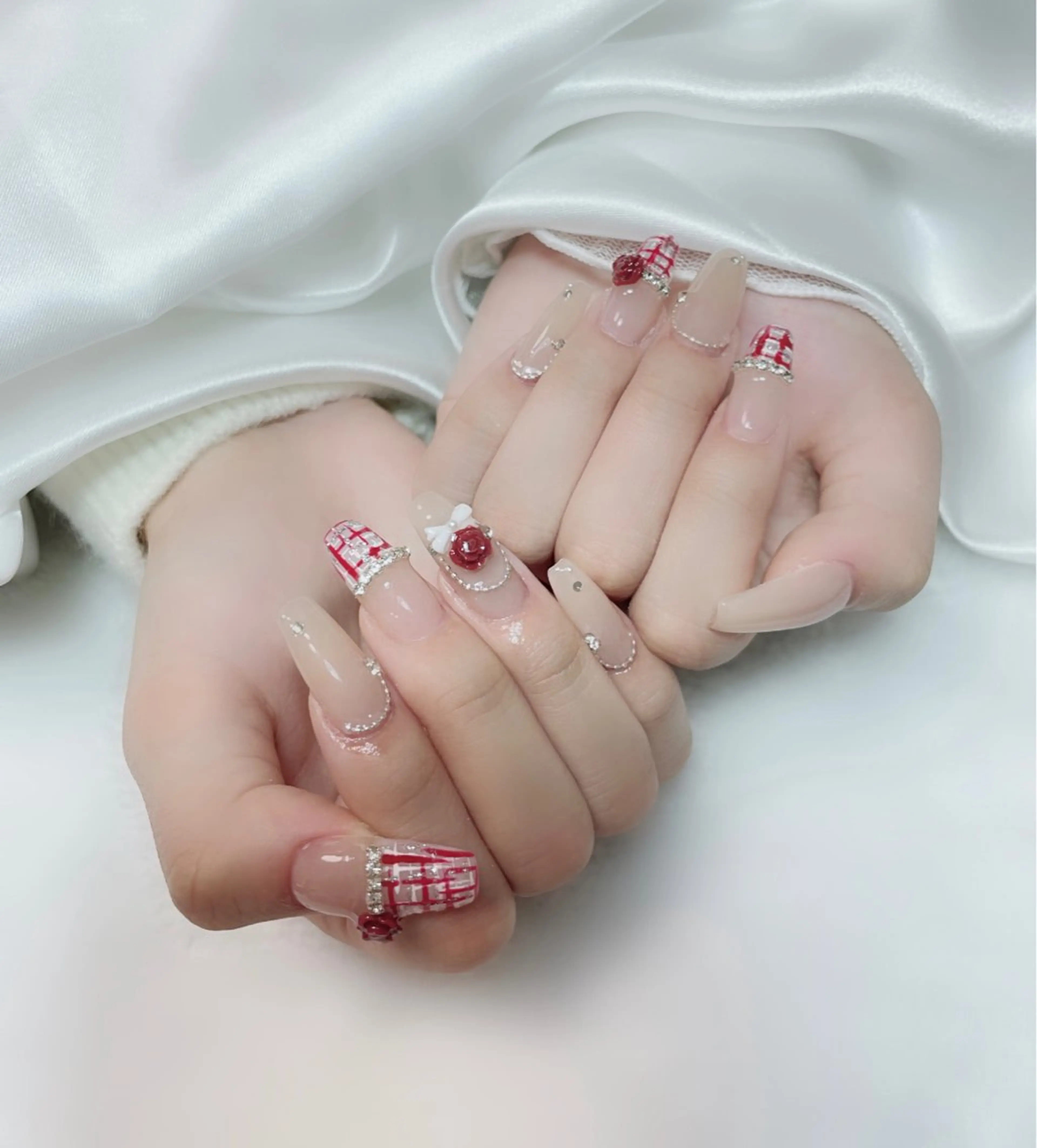 ネイル Amina nail salonのネイルデザイン