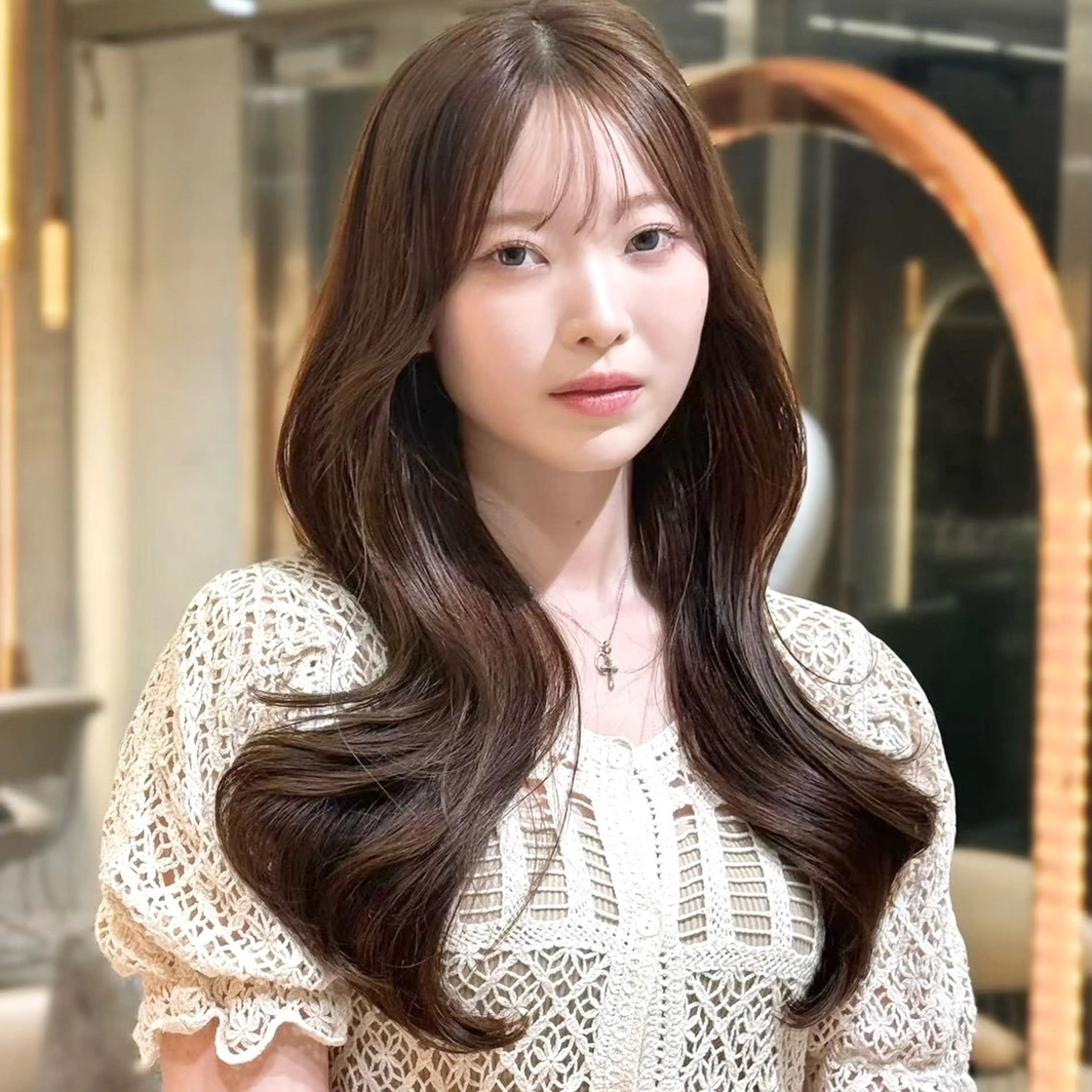 🌧️【湿気対策】💎''前髪縮毛矯正''+似合わせカット+艶カラー+内部補正TM💙口コミ→超音波アイロン付き✨の写真