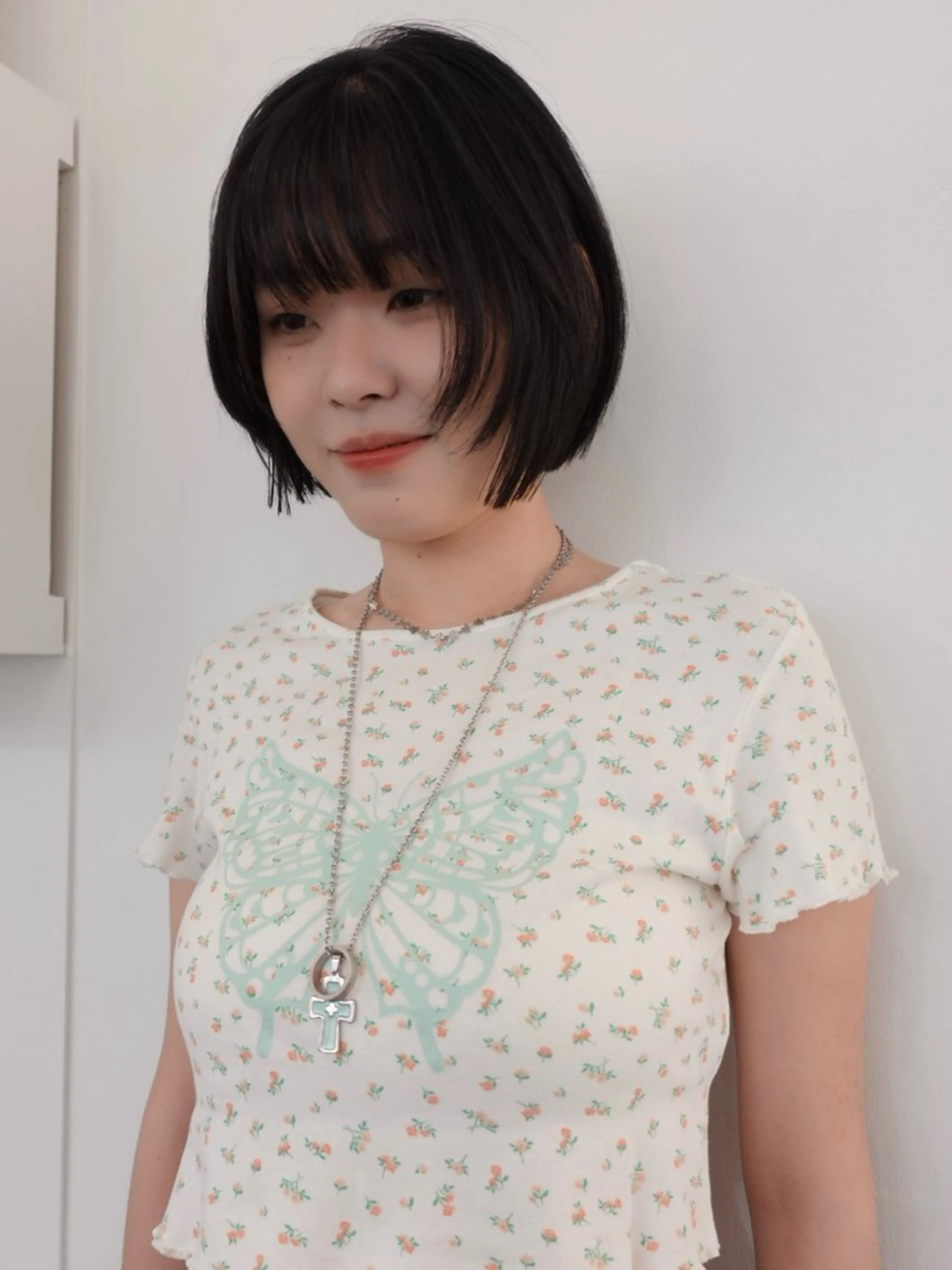 ミディアム カラー ヘアアレンジ 顔まわりレイヤー レイヤーカット カット ヘアカラー トリートメント mina 🌷のヘアスタイル