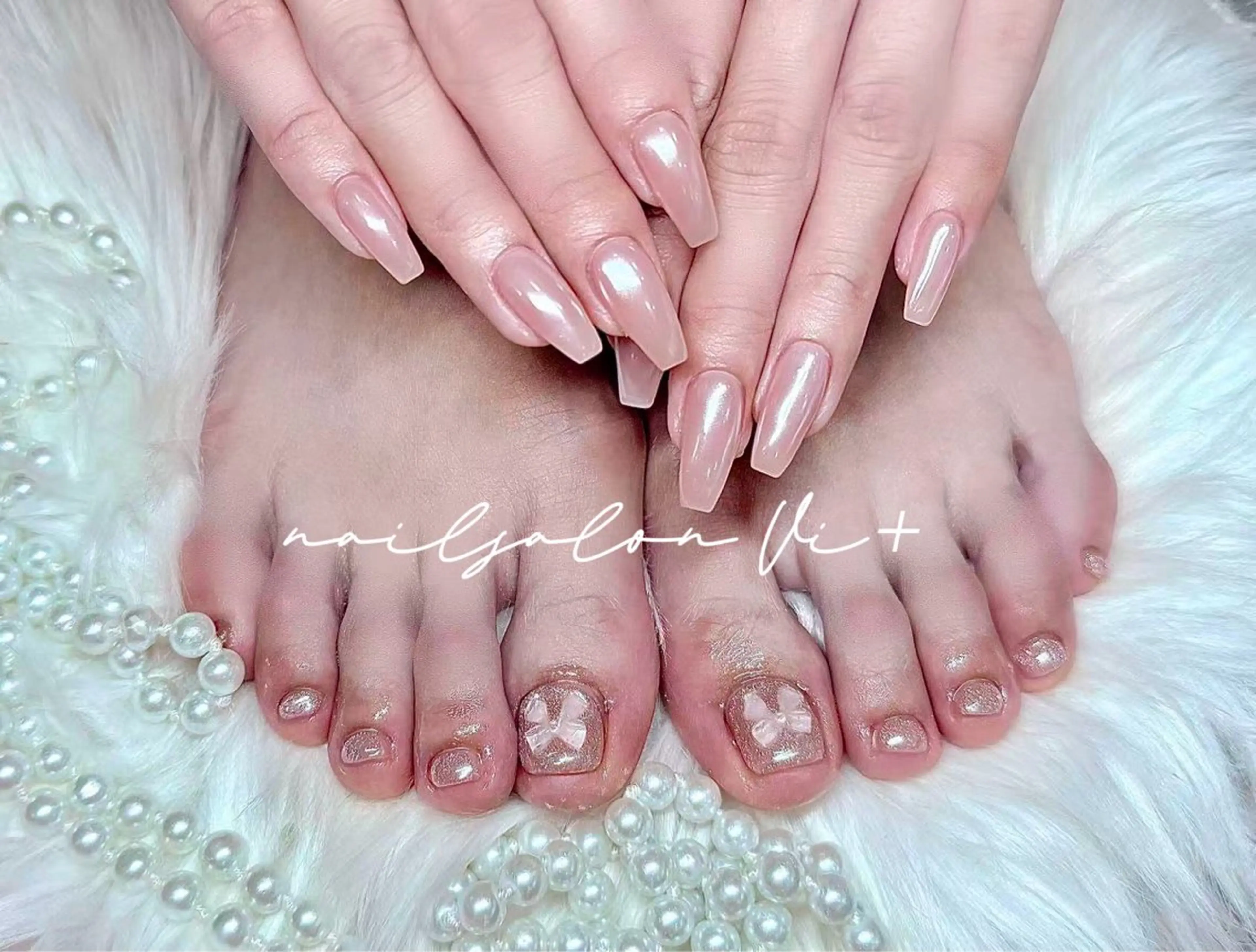 ネイル ハンドネイル フットネイル ✨Nailsalon Vi+✨のネイルデザイン