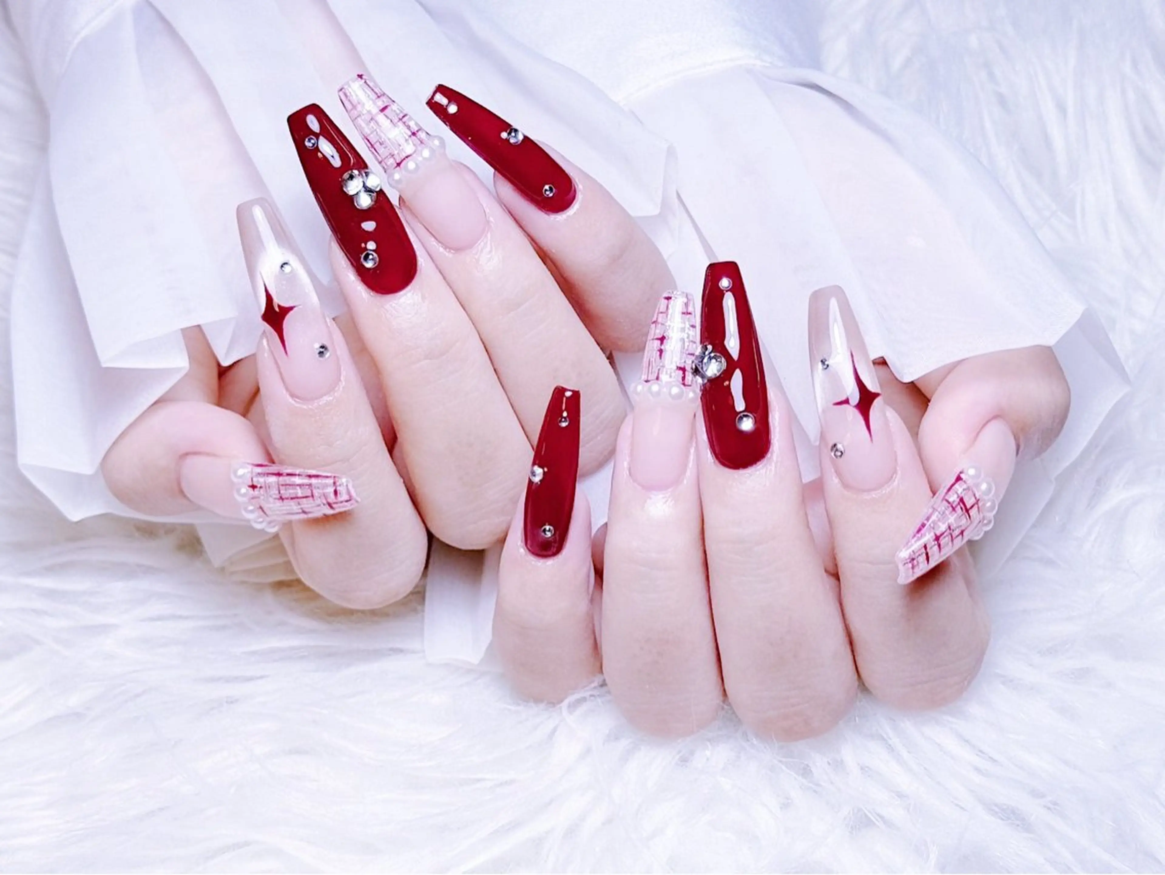 ネイル チークネイル 長さ出し フラワーネイル フレンチネイル ガーリー ハンドネイル ハンドケア NEW NAIL 池袋のネイルデザイン