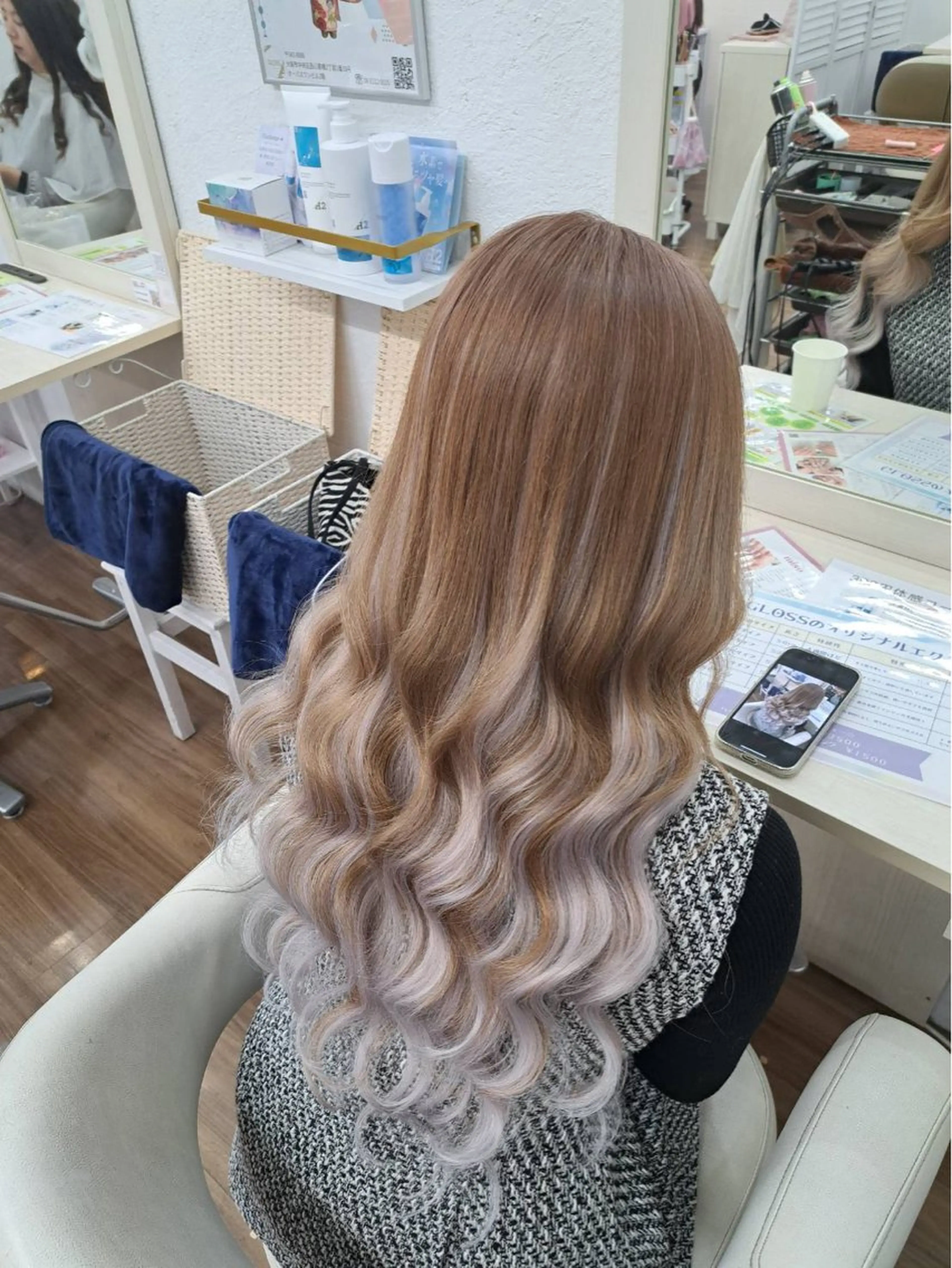 ロング カラー バレイヤージュ ブラウンカラー ピンクカラー エクステ レイヤーカット ヘアカラー トリートメント エクステ GLOSS 心斎橋 山上のヘアスタイル