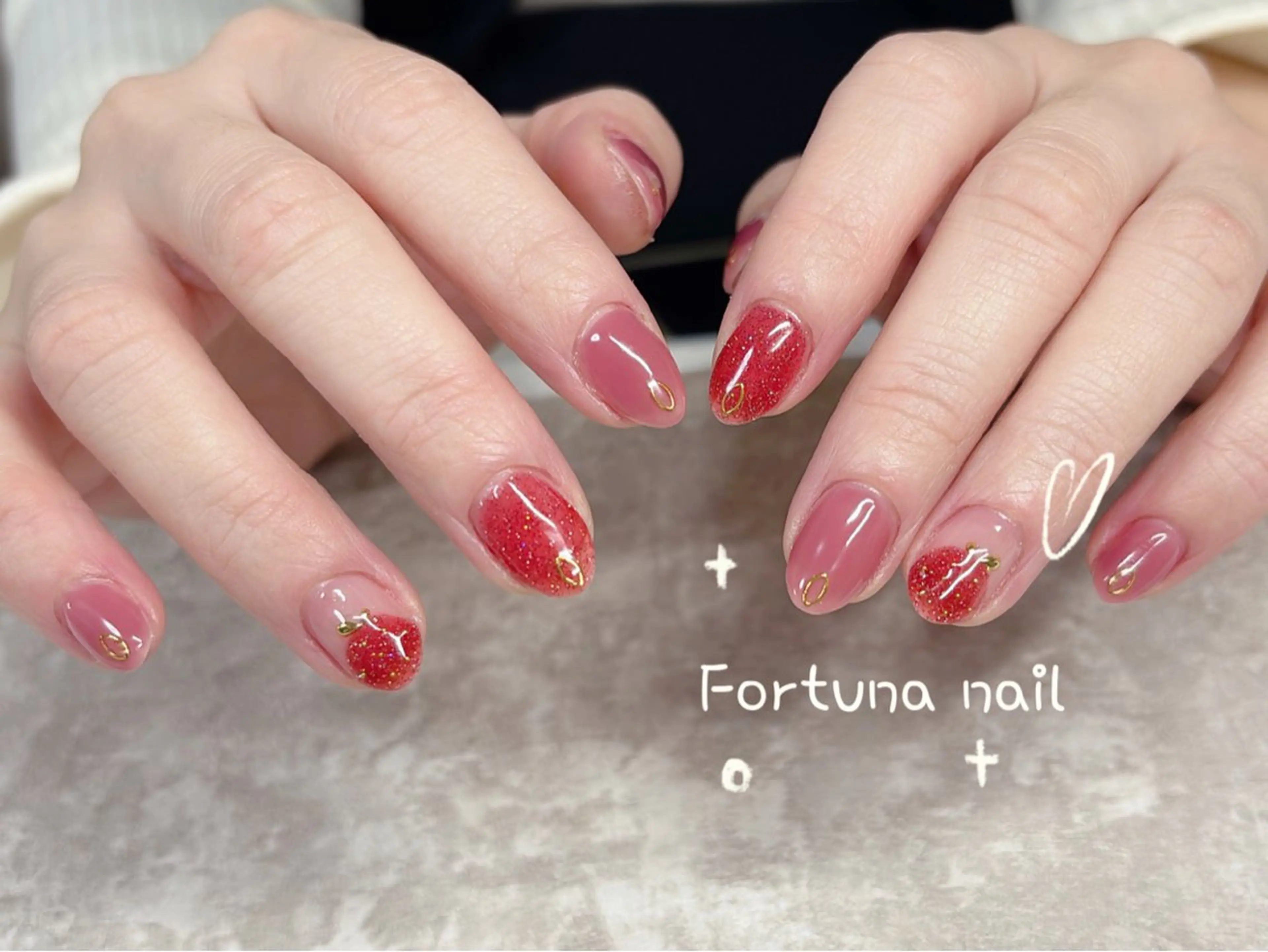 ネイル ハンドネイル Nail •Head スパFortunaのネイルデザイン