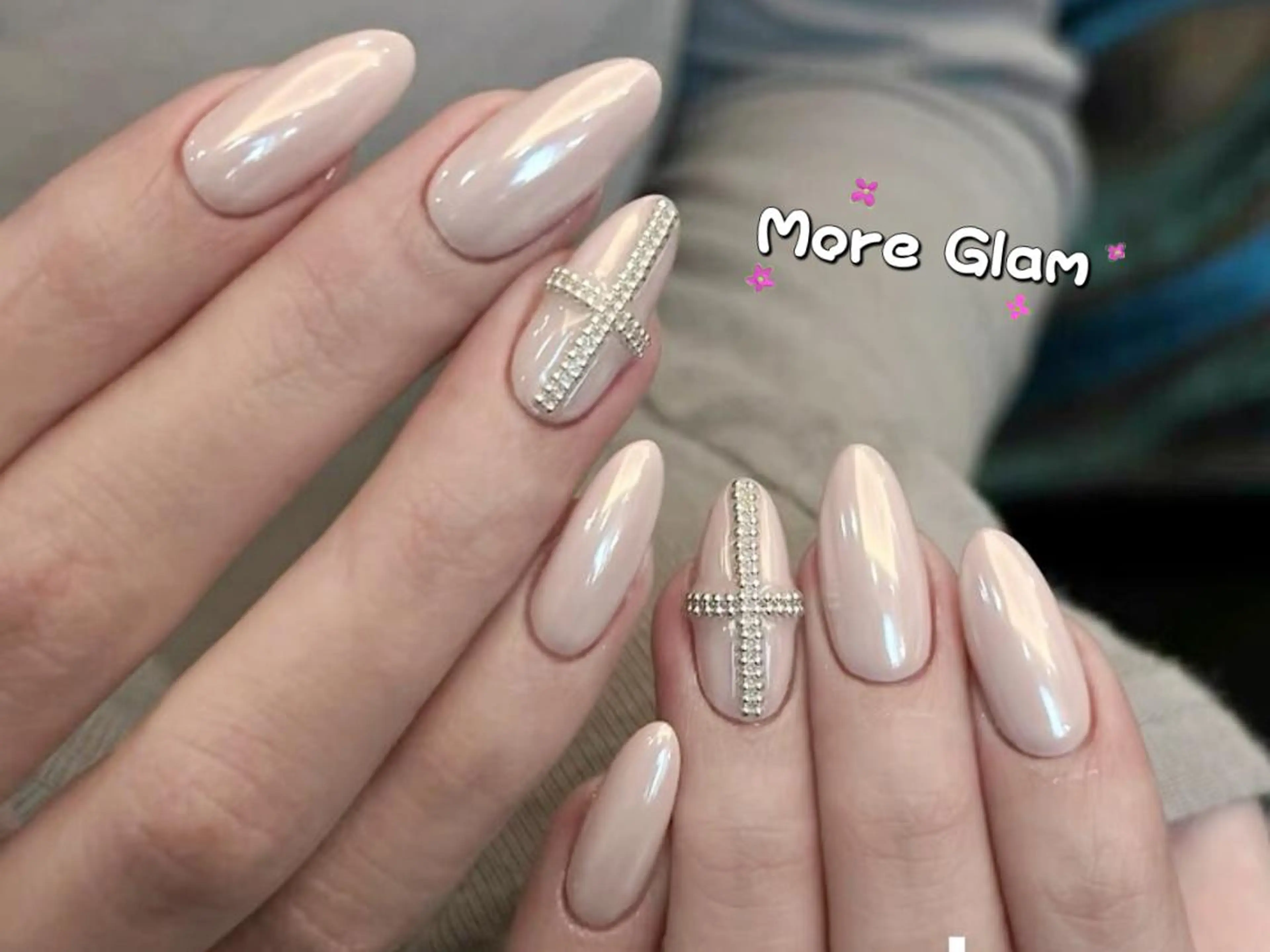ネイル 長さ出し フットネイル フレンチネイル ジェルネイル ガラスフレンチ MoreGlam ネイルのネイルデザイン