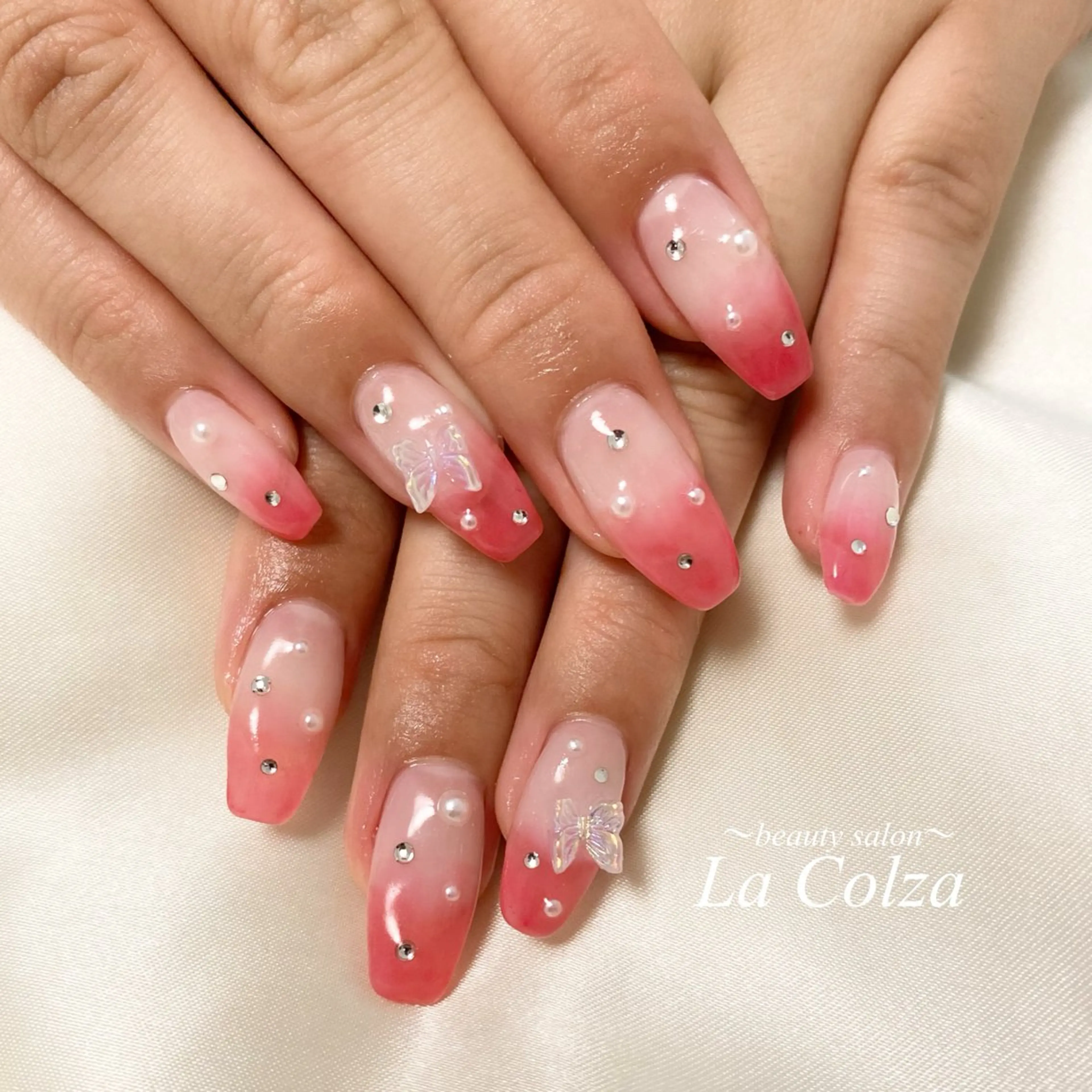 ネイル La Colzaのネイルデザイン